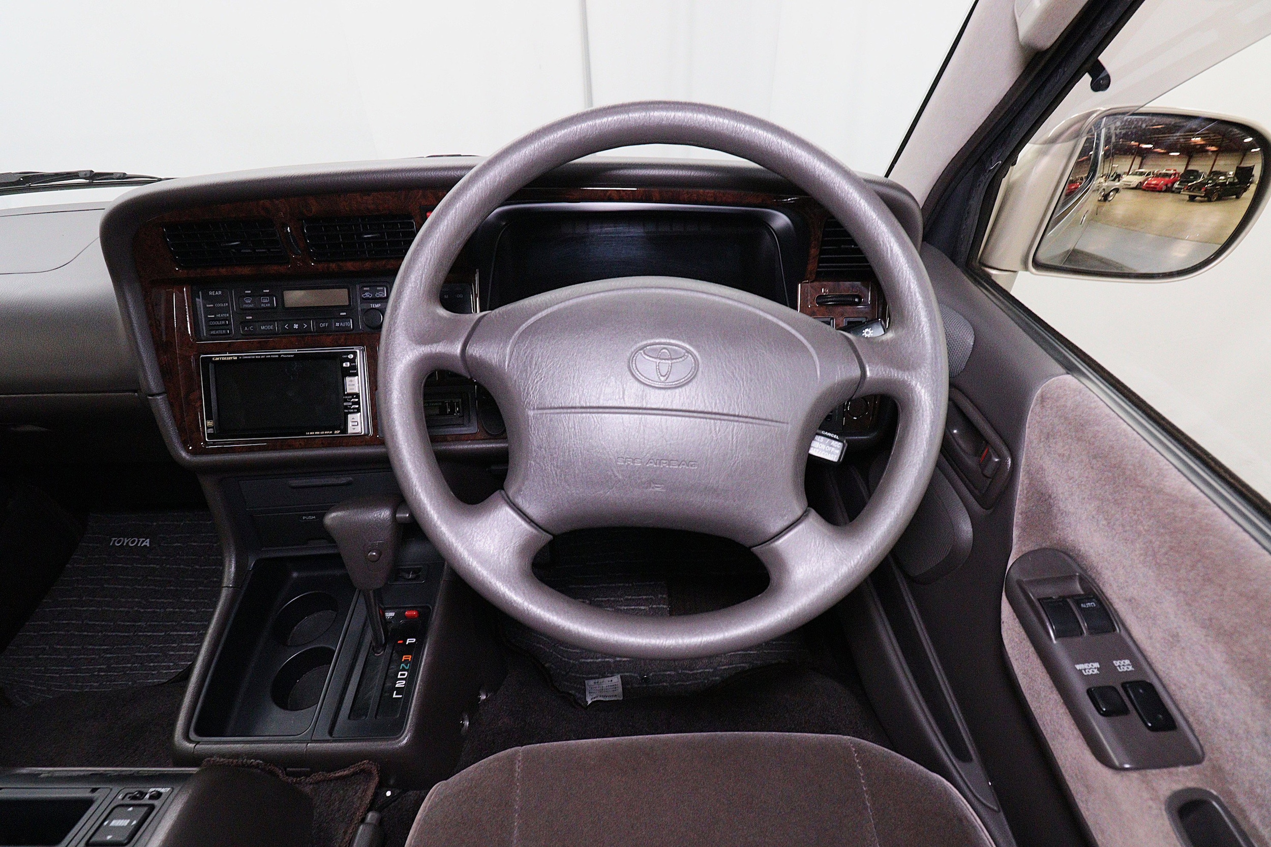 1997 Toyota Hiace 10