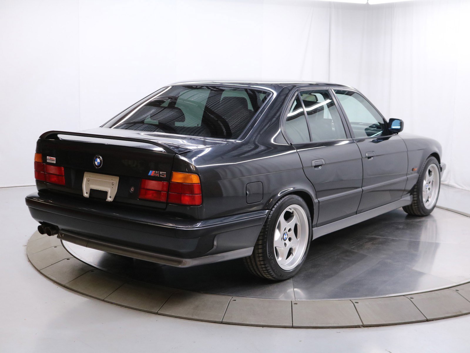 1993 BMW M5 9