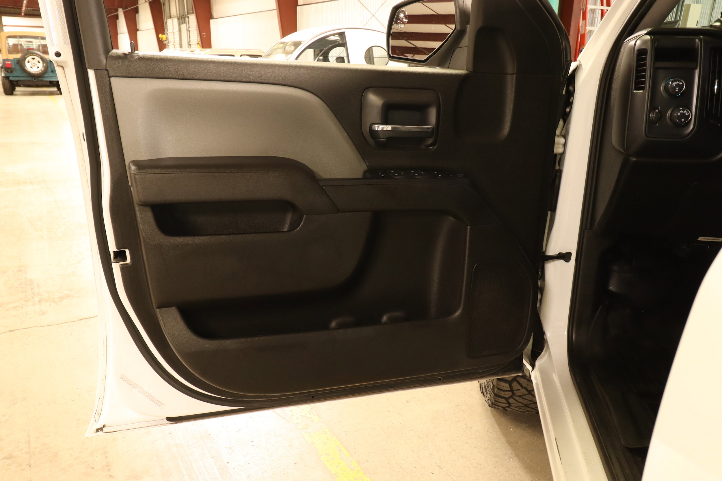 2017 Chevrolet Silverado 1500 23