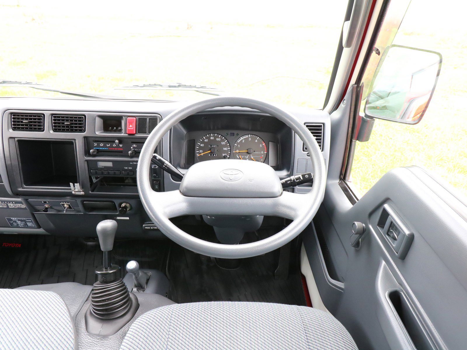 1997 Toyota Toyoace 12