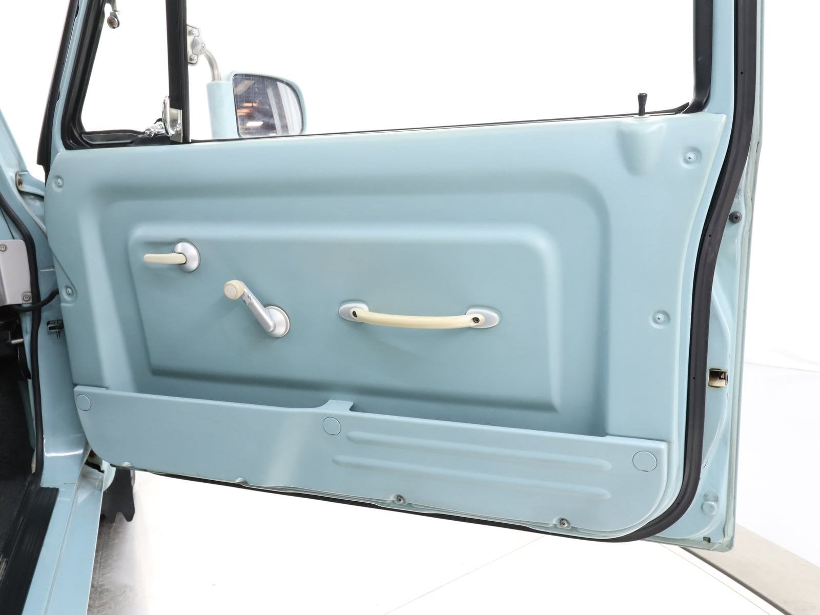 1990 Nissan Pao 20