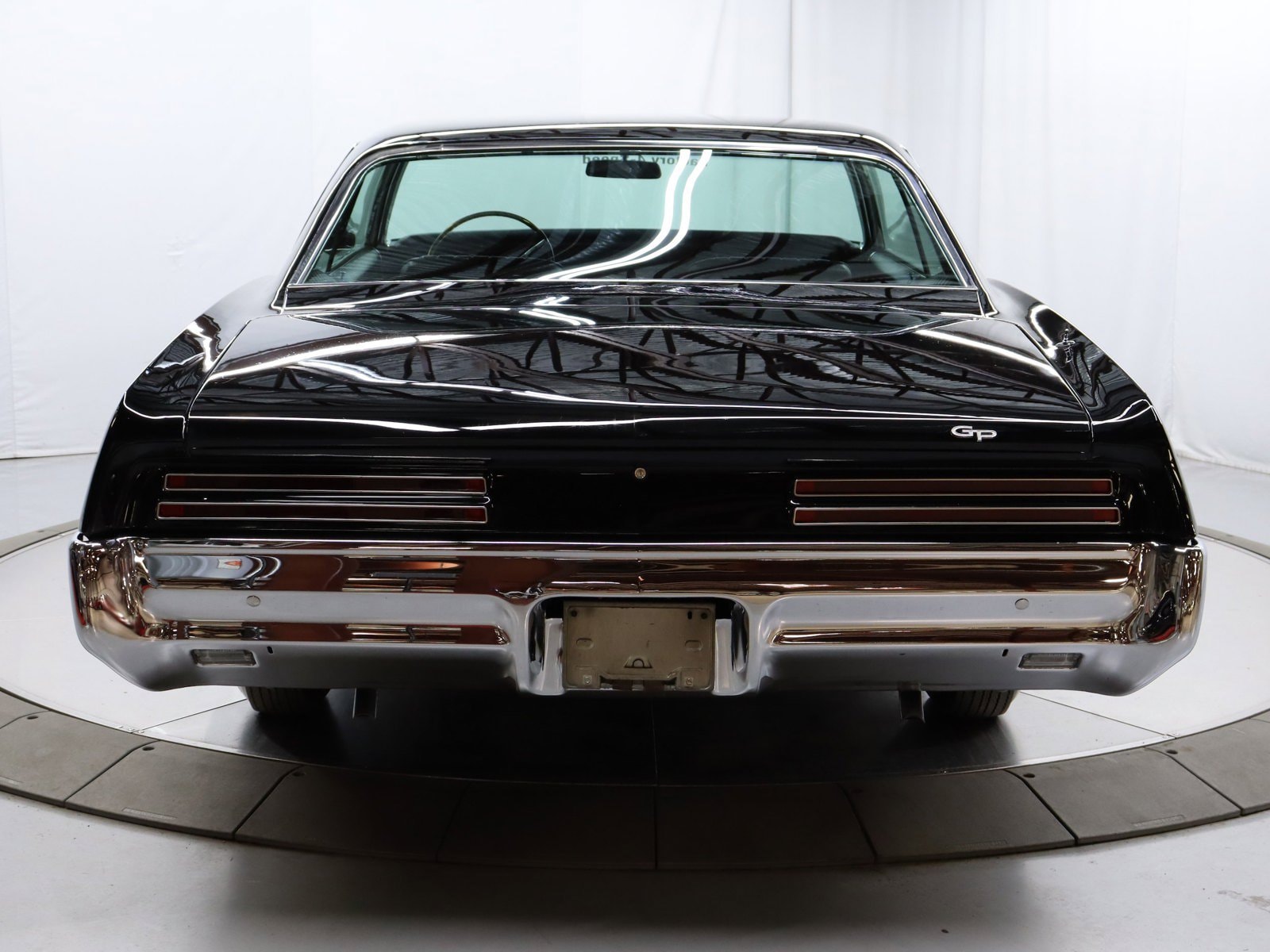 1967 Pontiac Grand Prix 14