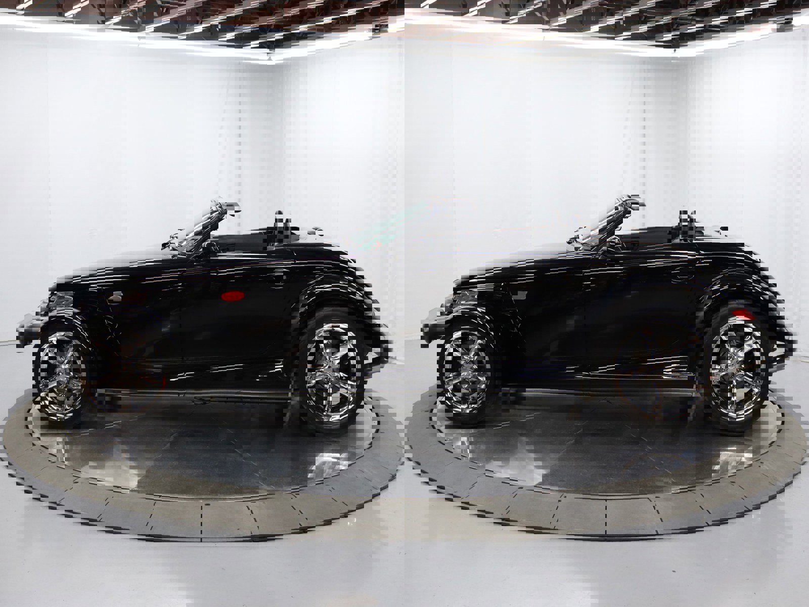 1999 Plymouth Prowler Base photo 4