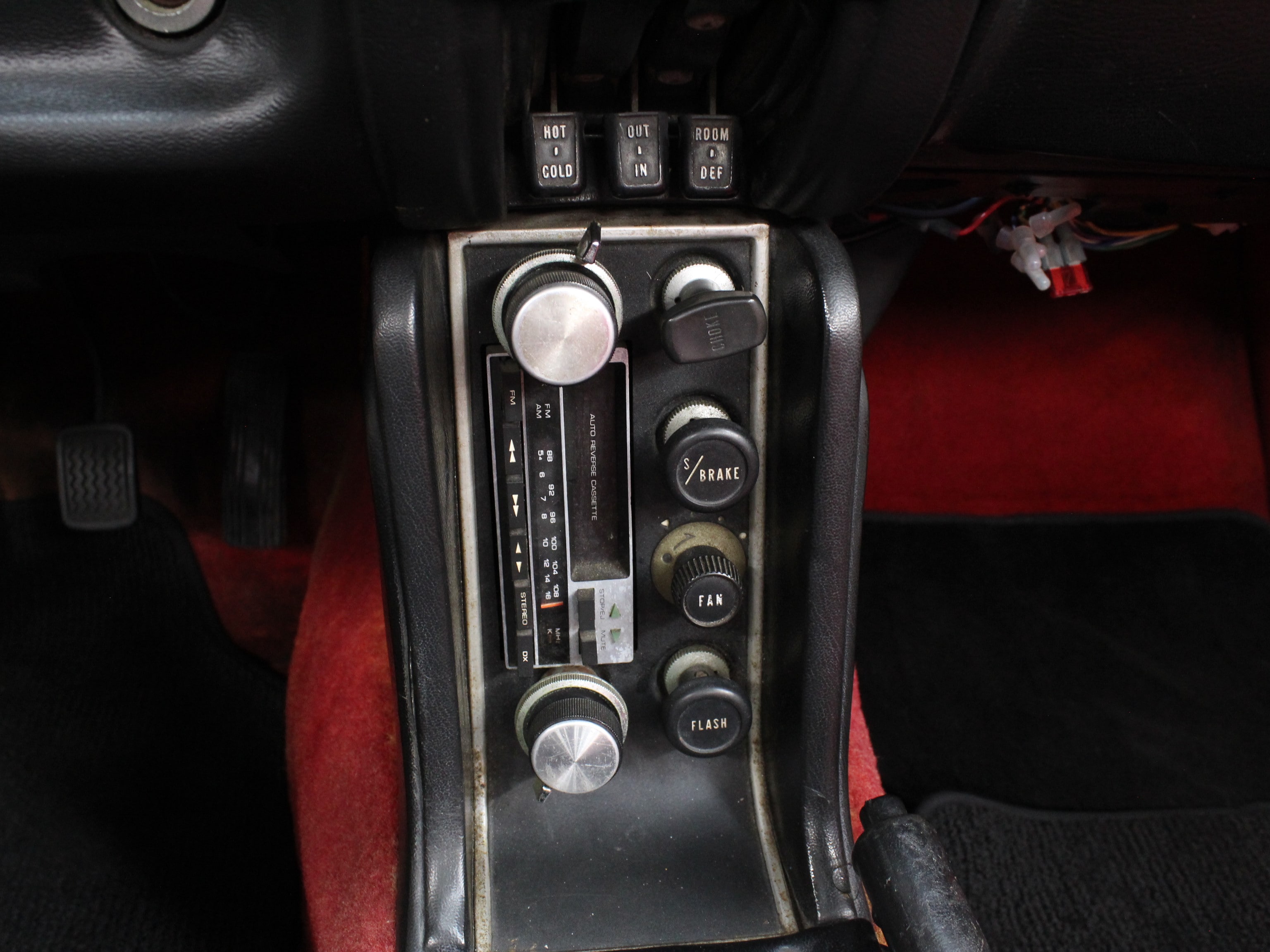 1969 Datsun 2000 16