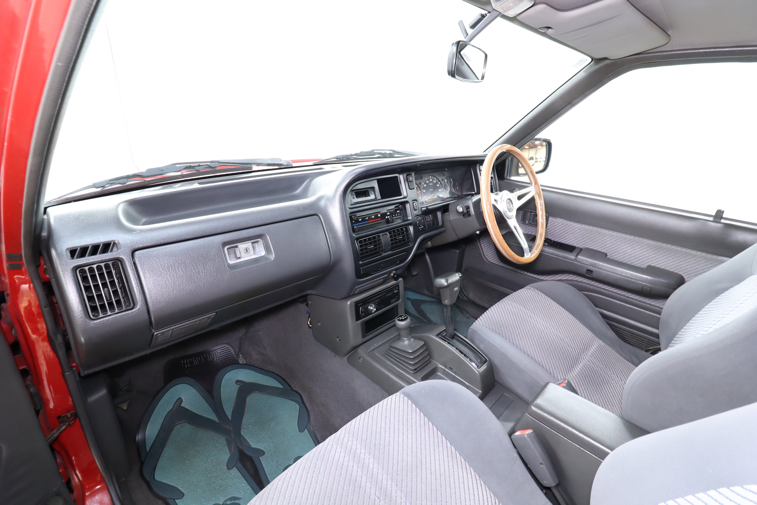 1998 Mazda Proceed 18