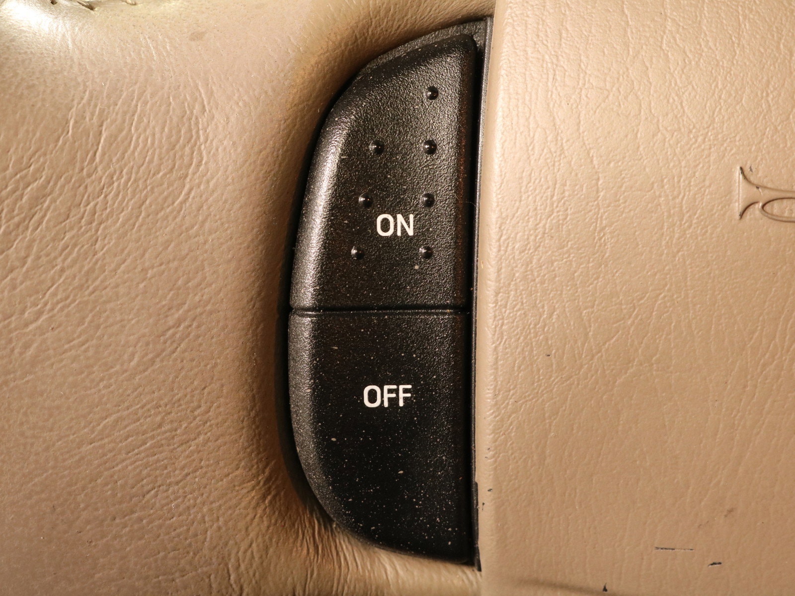 2000 Ford Excursion 57