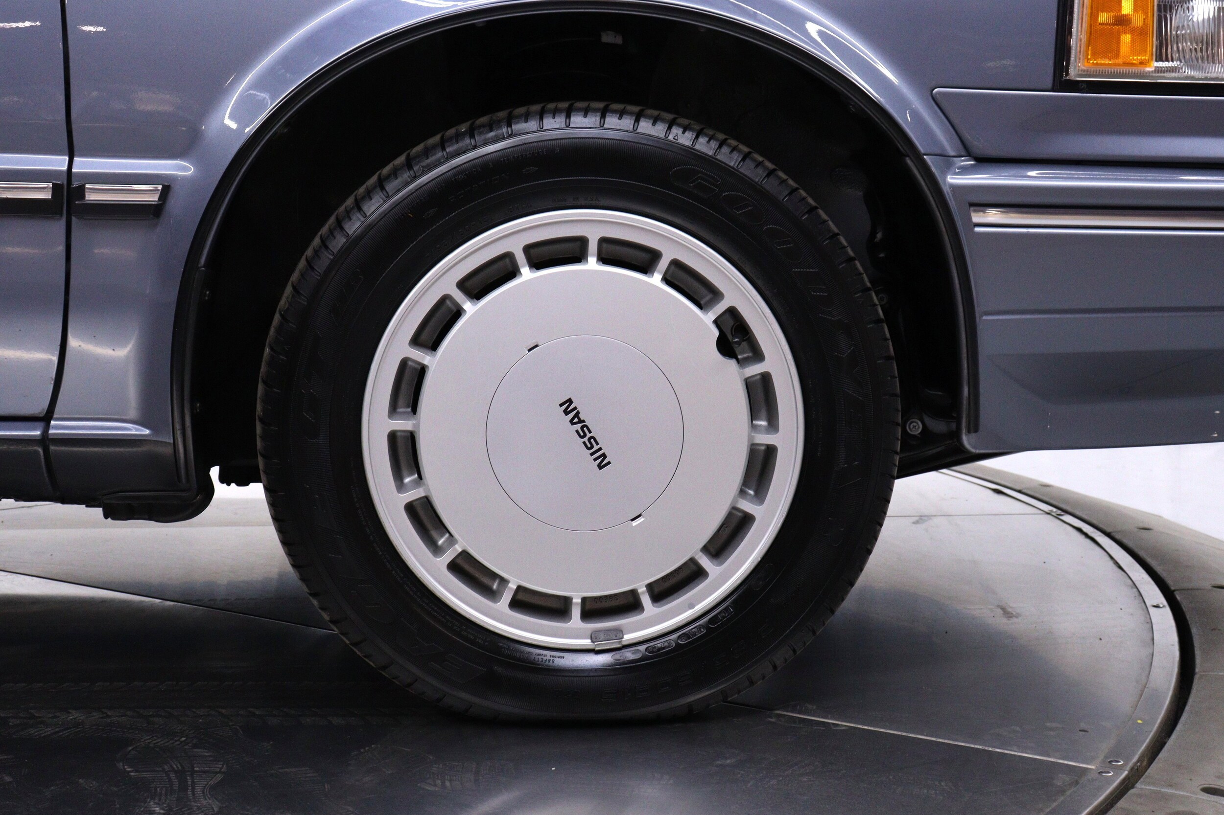 1987 Nissan Maxima 33