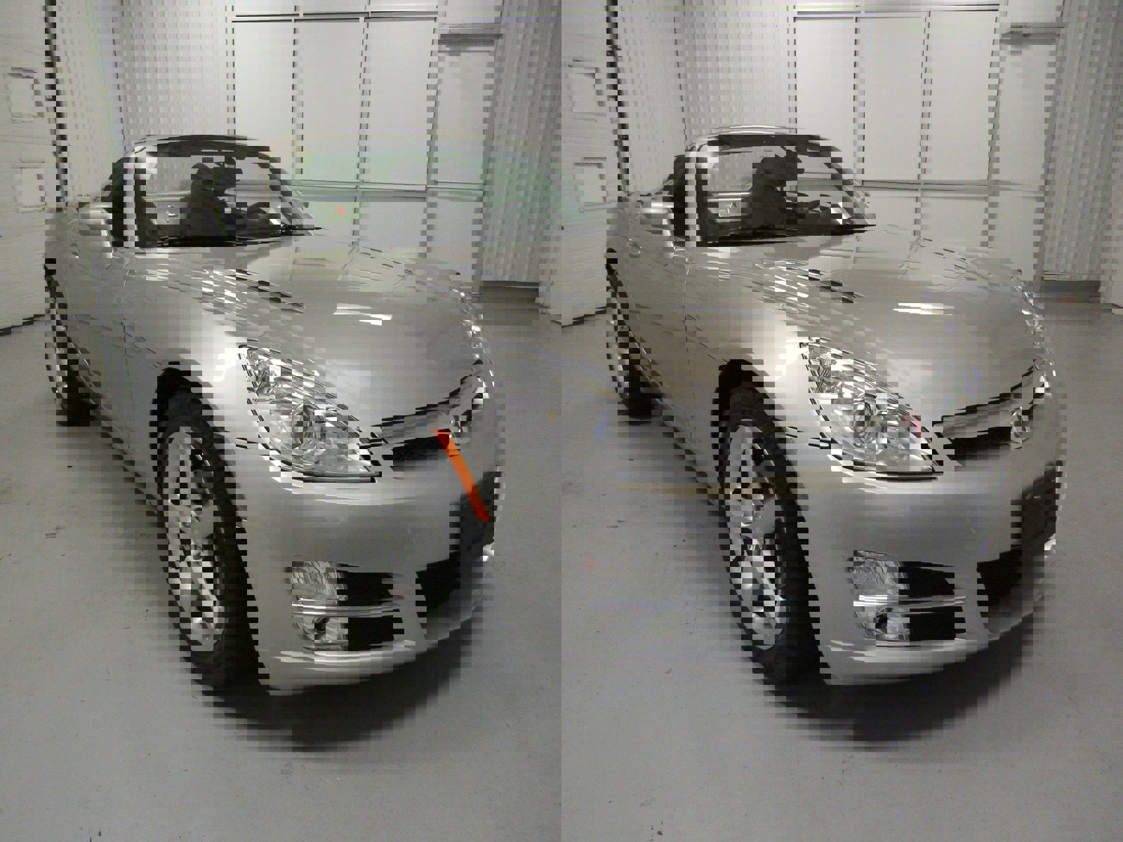 2007 Saturn Sky Base Convertible photo 2