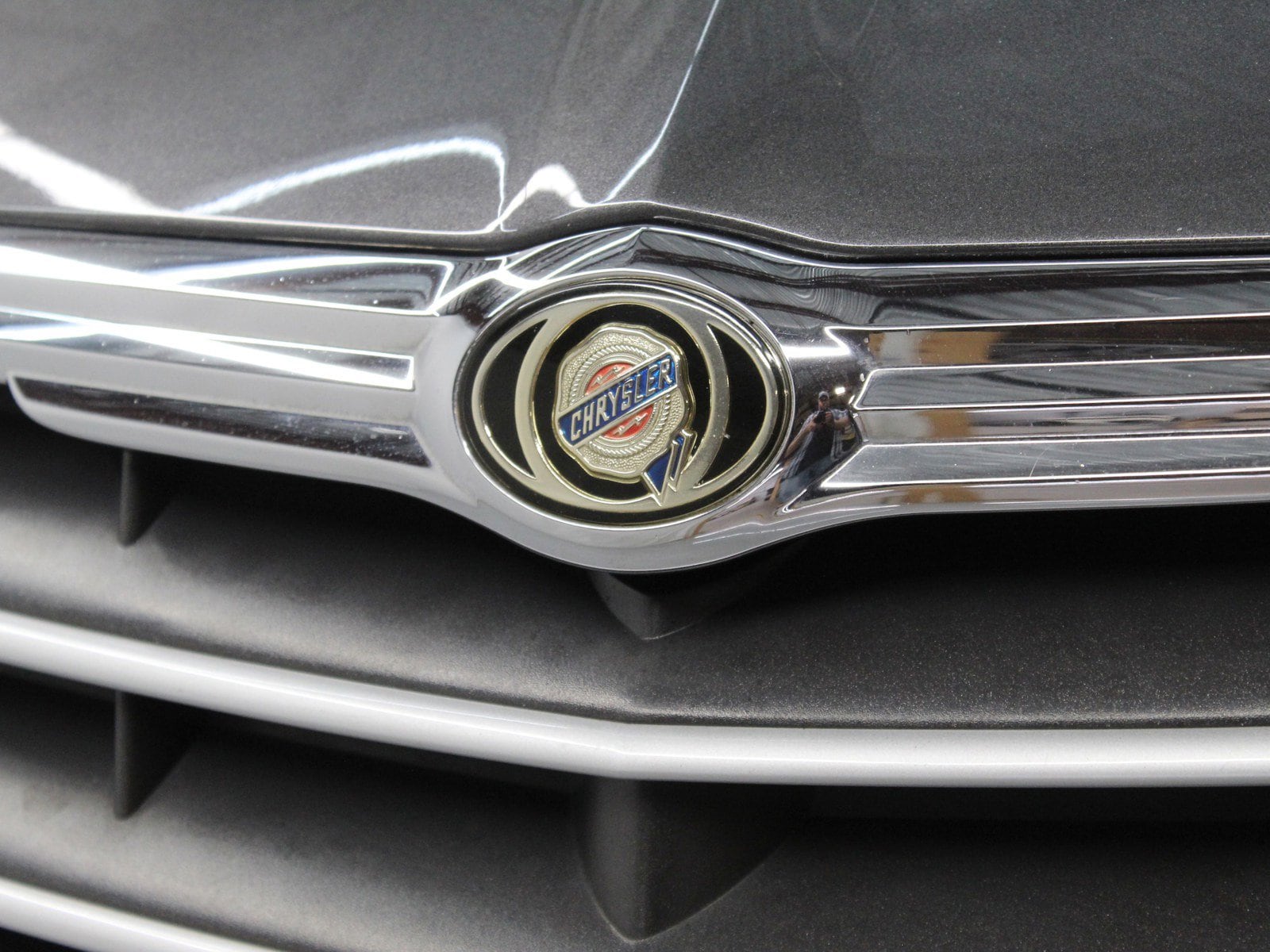 2005 Chrysler Crossfire 47