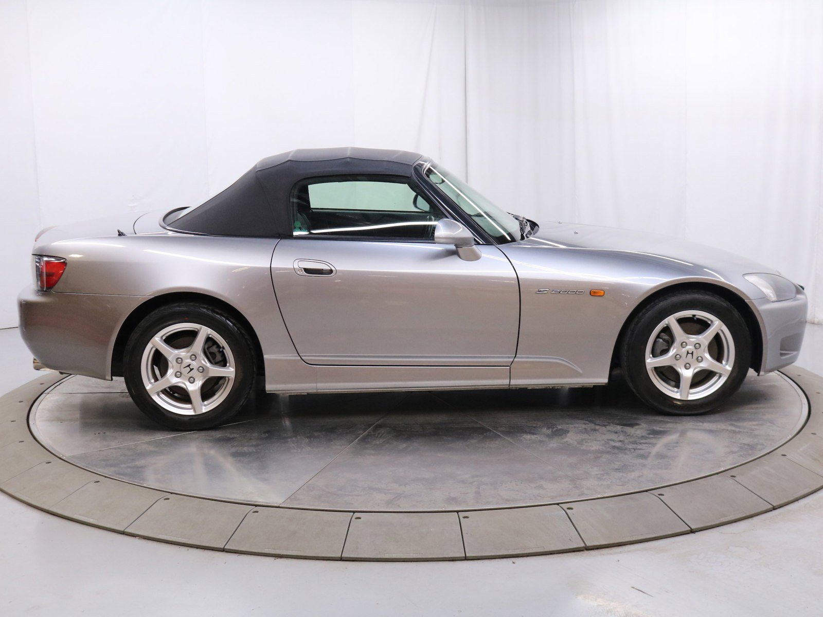 1999 Honda S2000 10