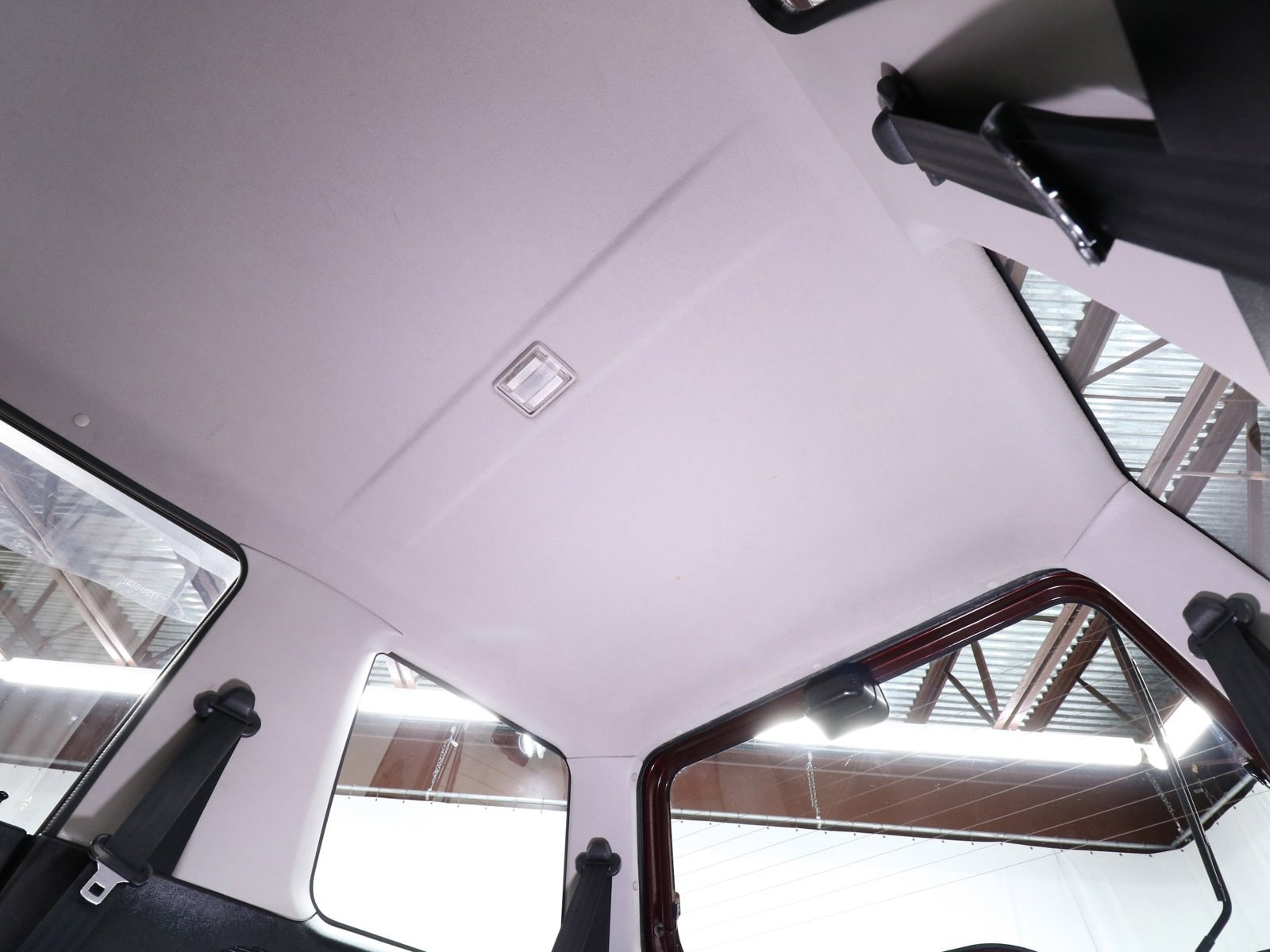 1998 Mitsubishi Pajero 46