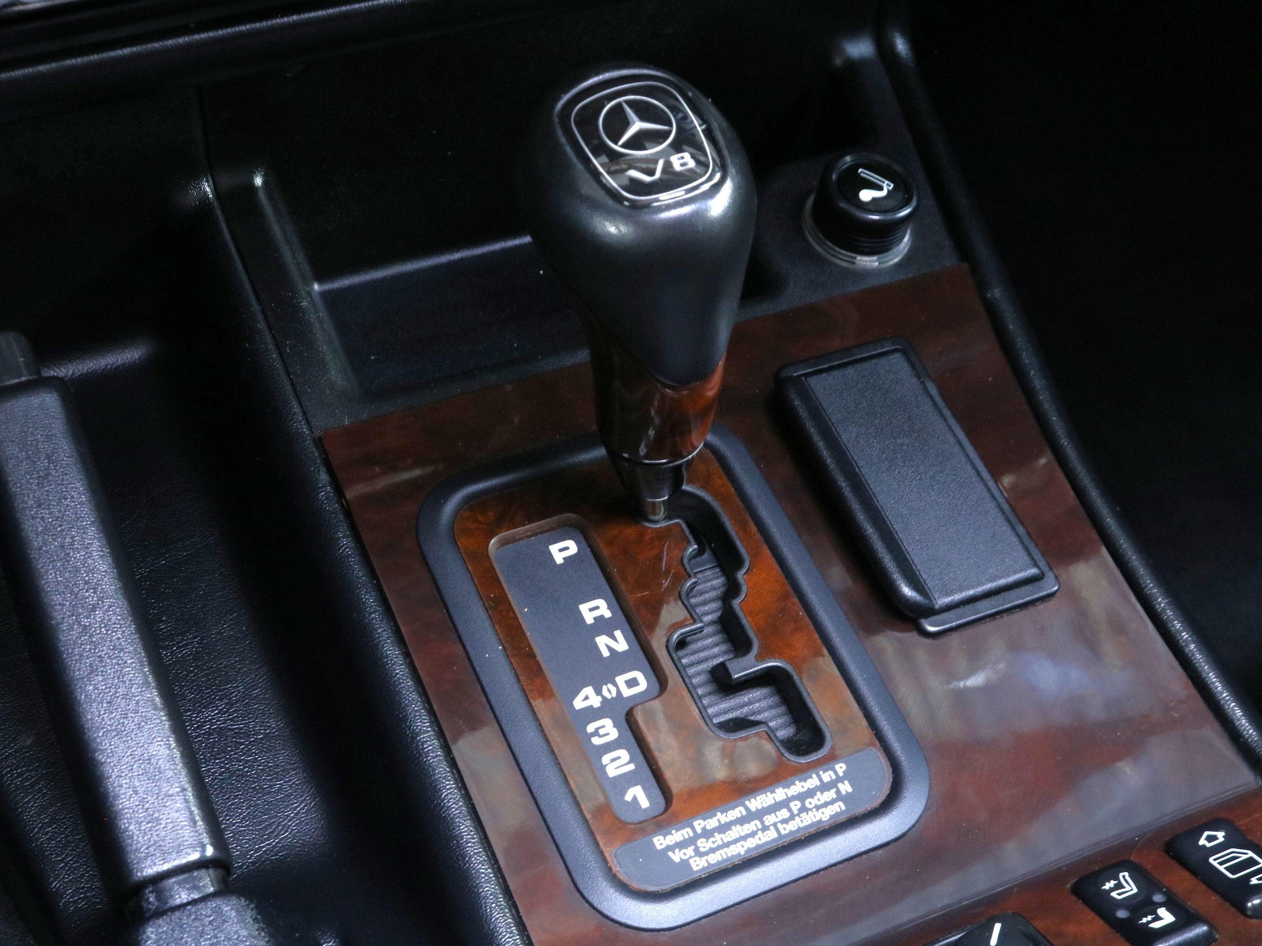 2000 Mercedes-Benz G500 17