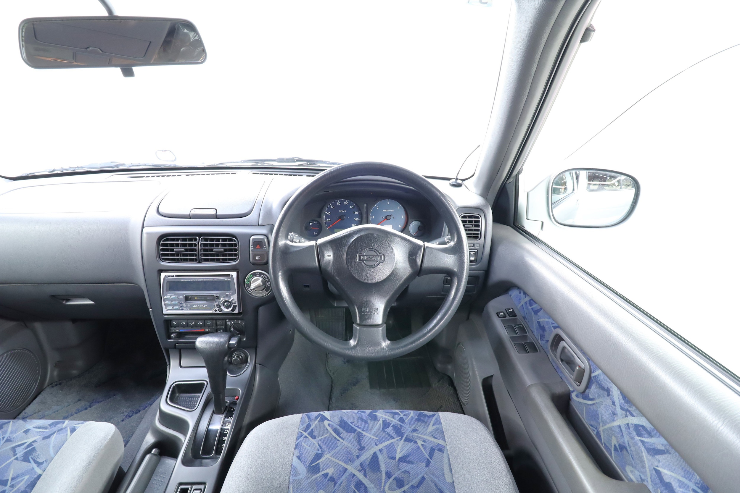 1999 Nissan Terrano 13