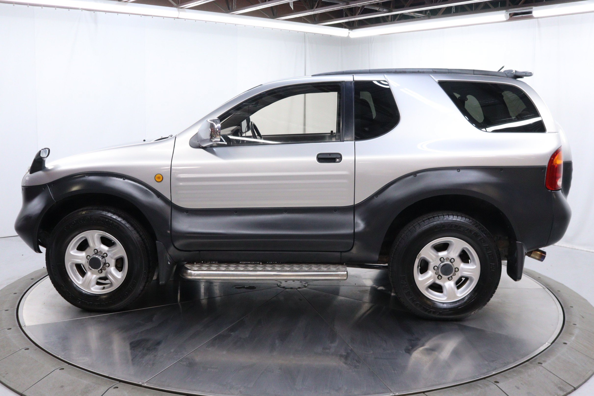Used 1998 Isuzu Vehicross SUV