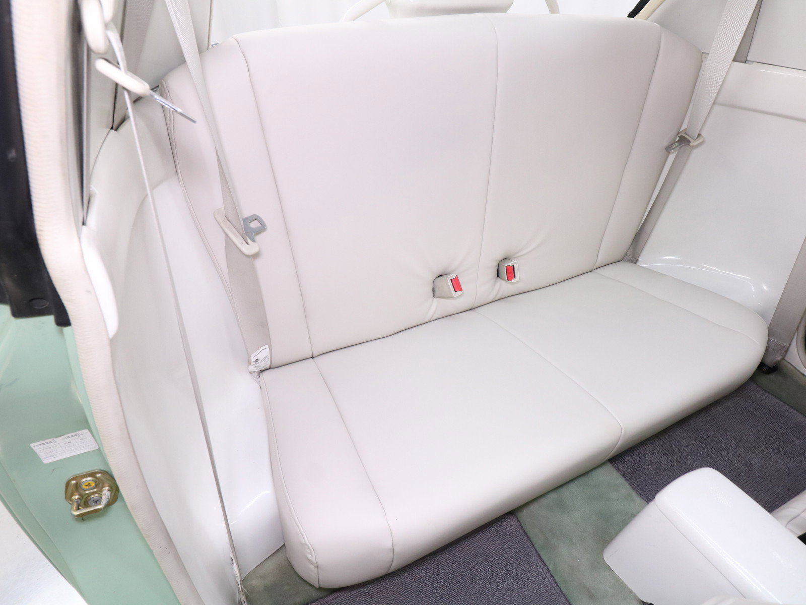 1992 Nissan Figaro 21