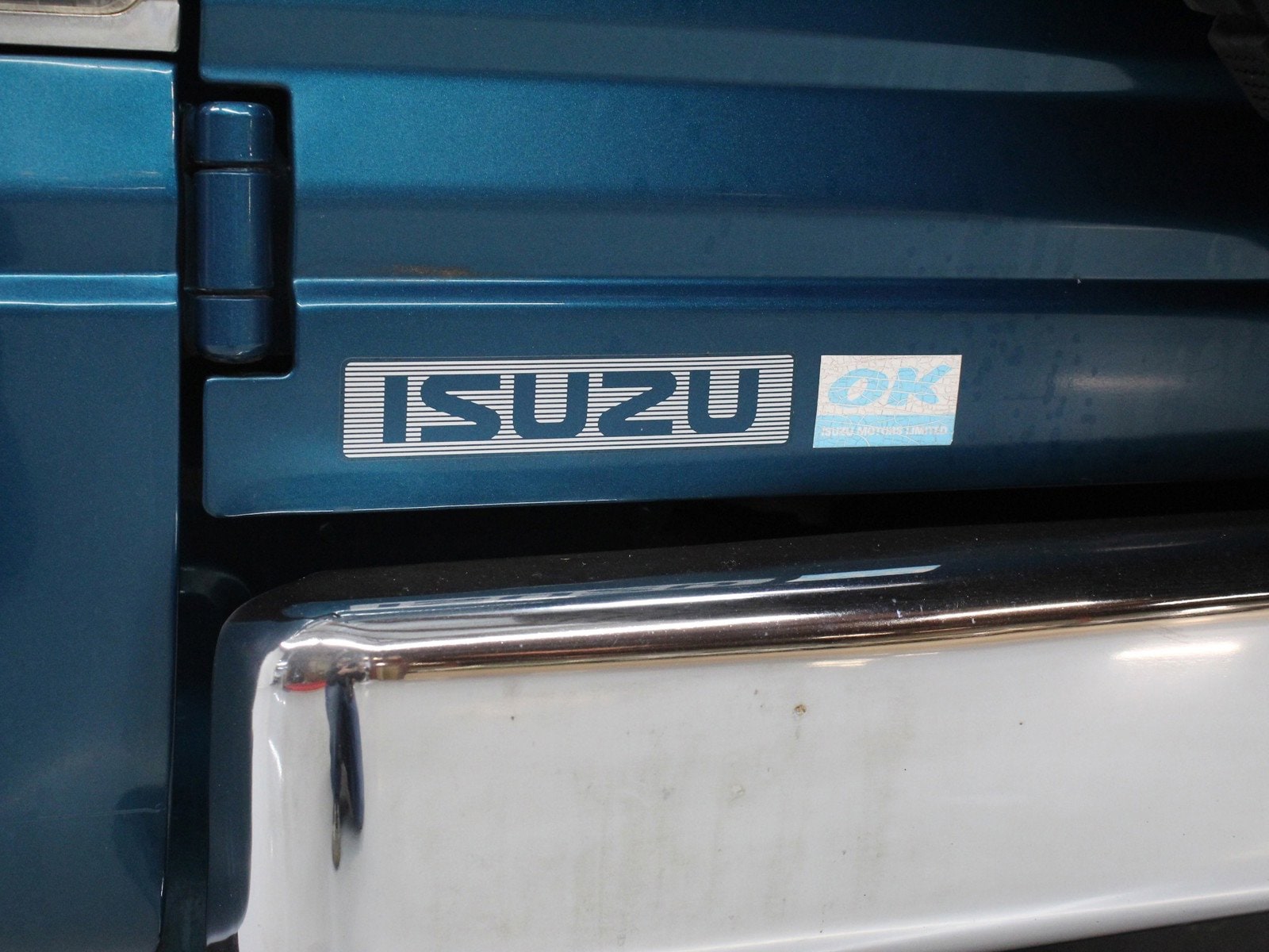 1995 Isuzu Mu 19