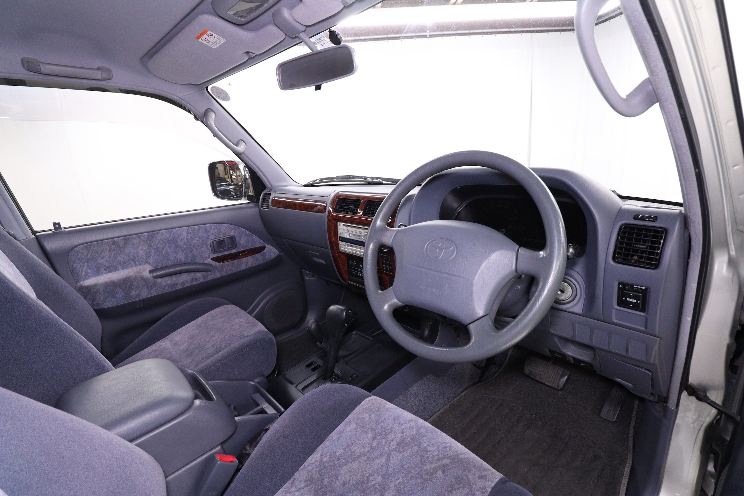 1999 Toyota Land Cruiser 11