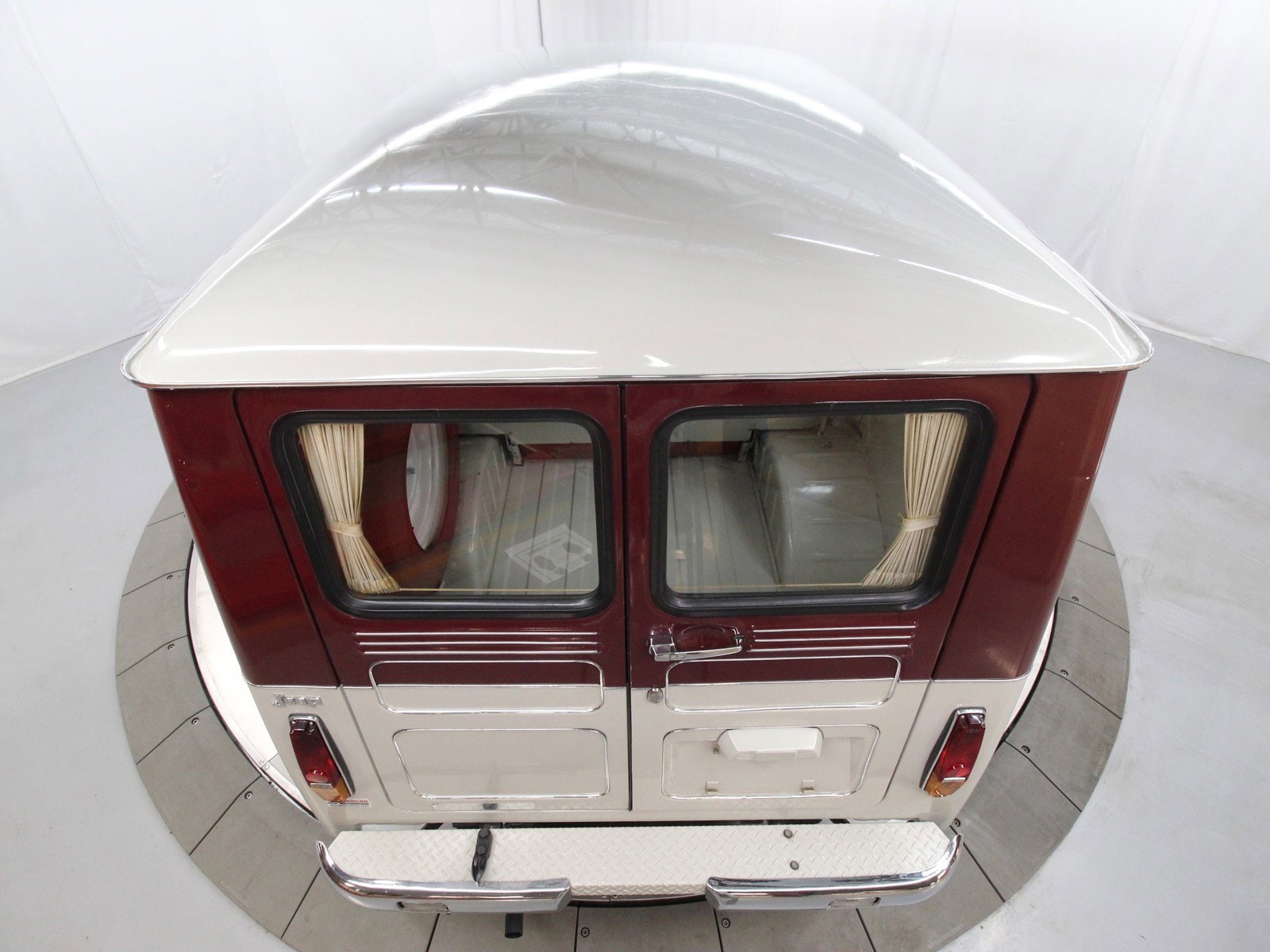 1976 Mitsubishi Jeep 41