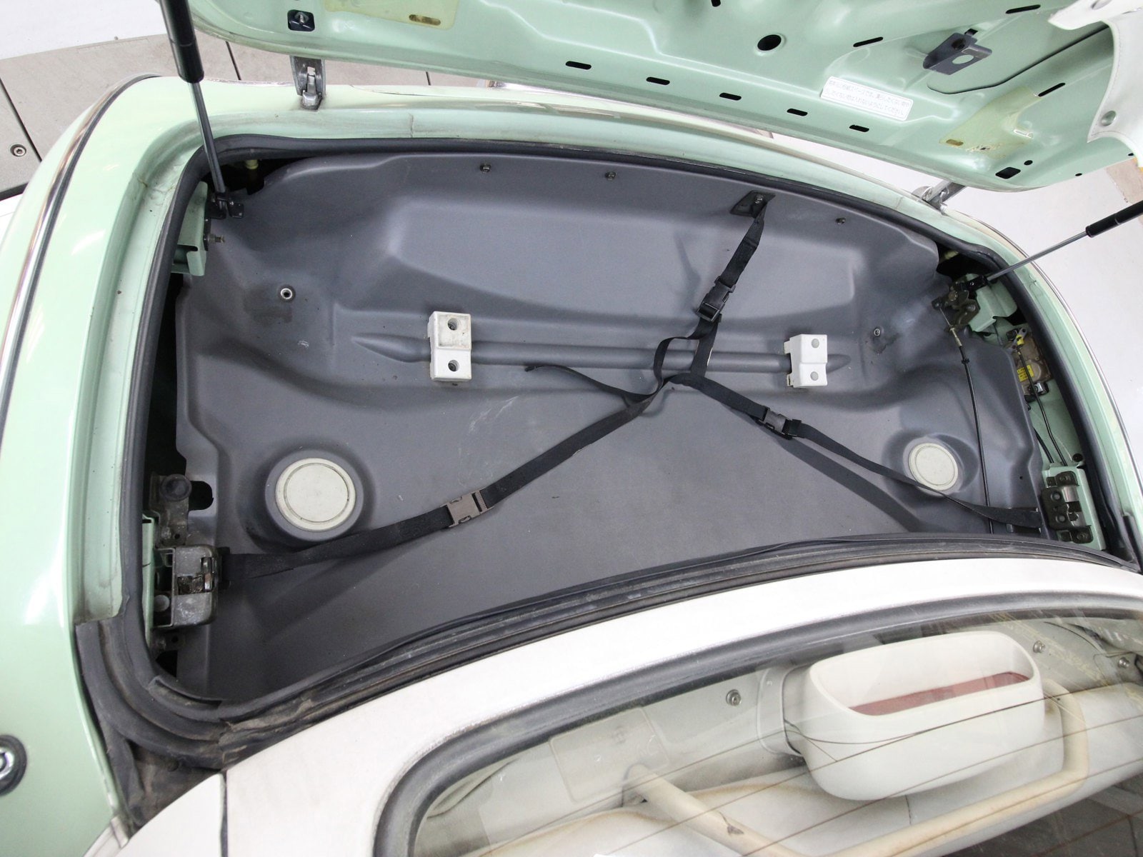 1991 Nissan Figaro 26