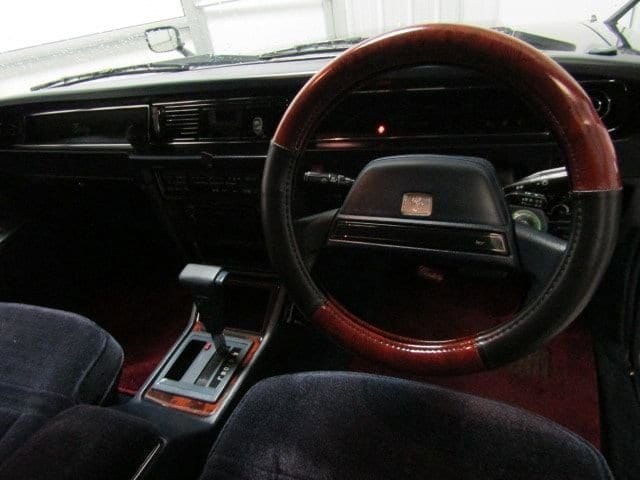 1991 Toyota Century 17