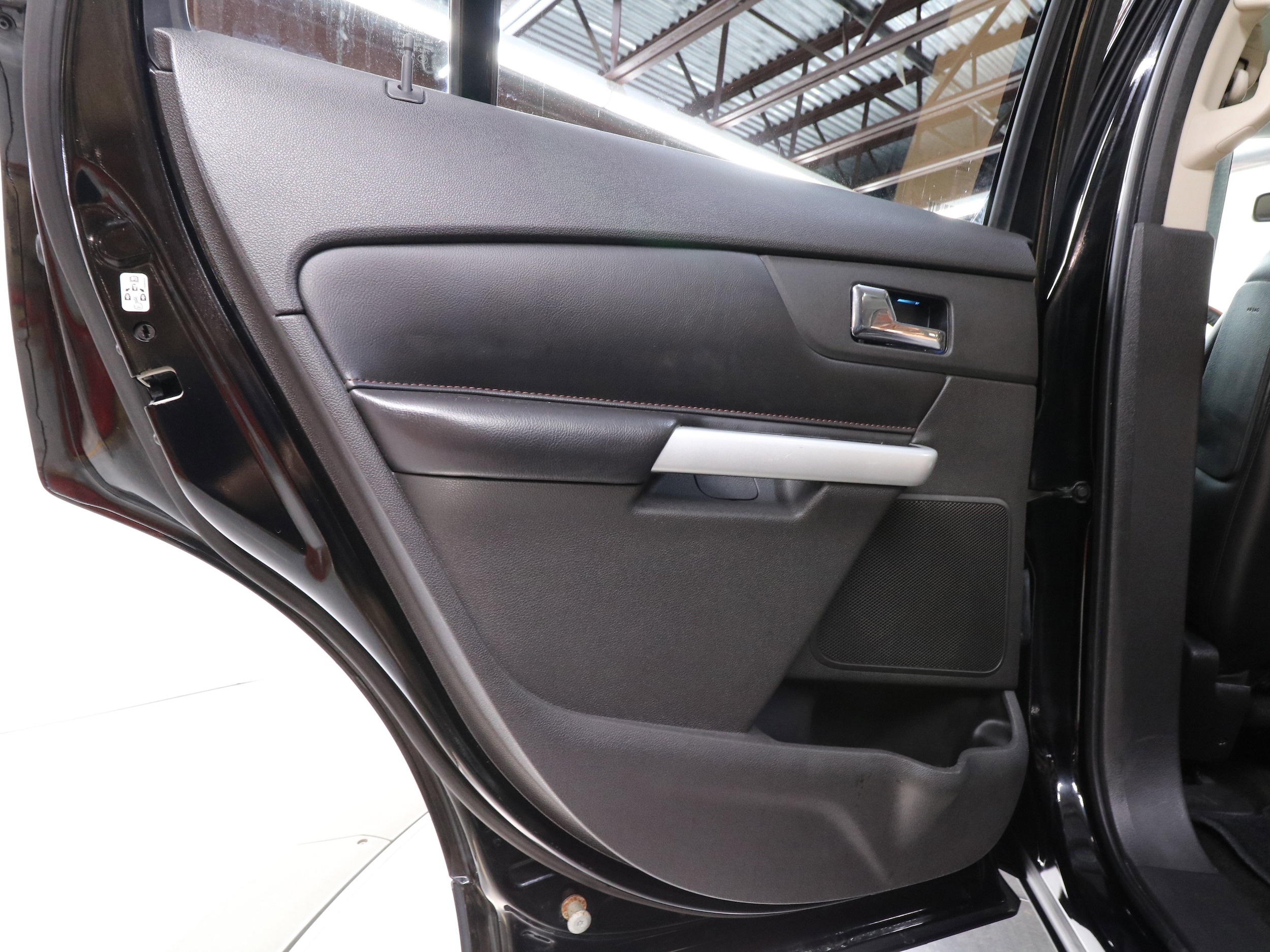2011 Ford Edge 22