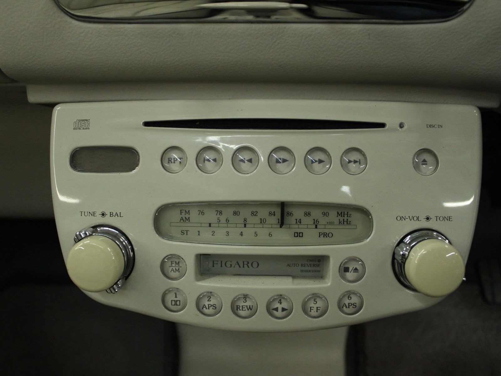 1992 Nissan Figaro 19