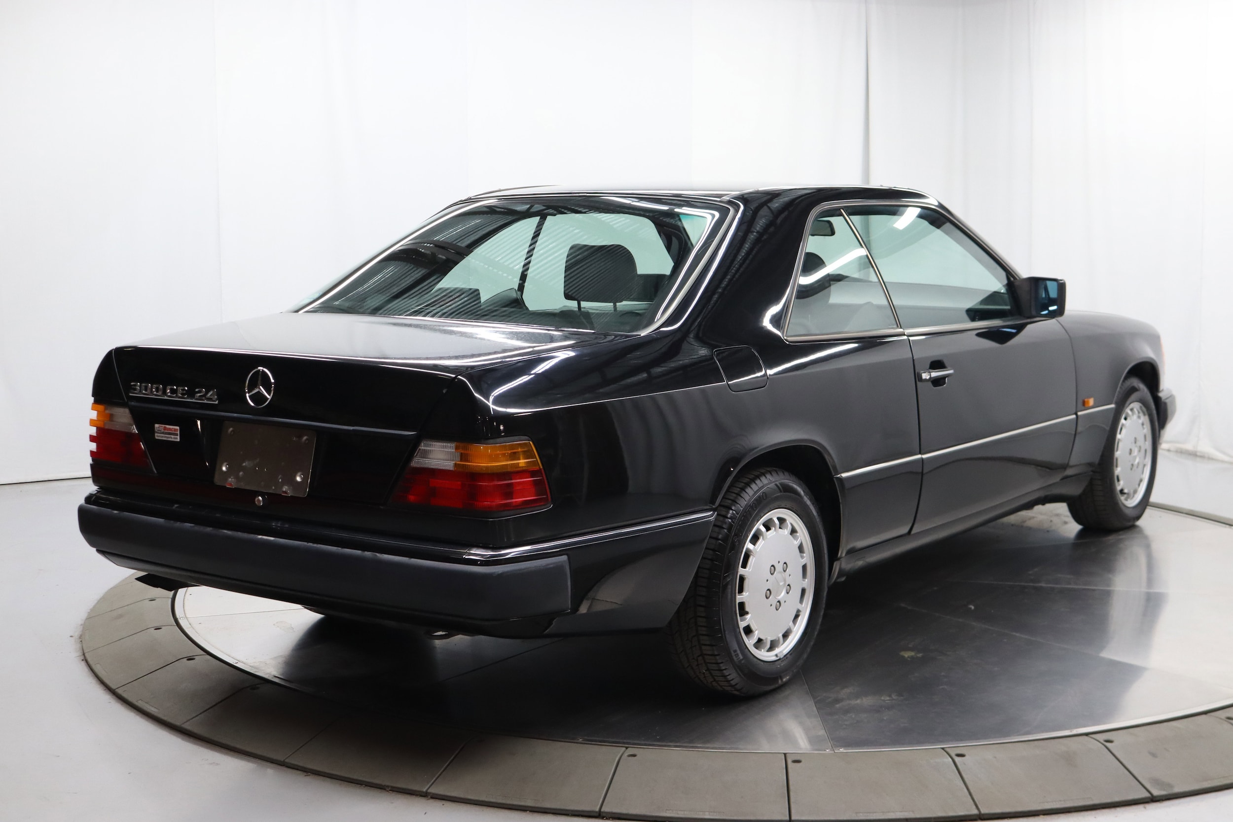 1992 Mercedes-Benz 300CE 10