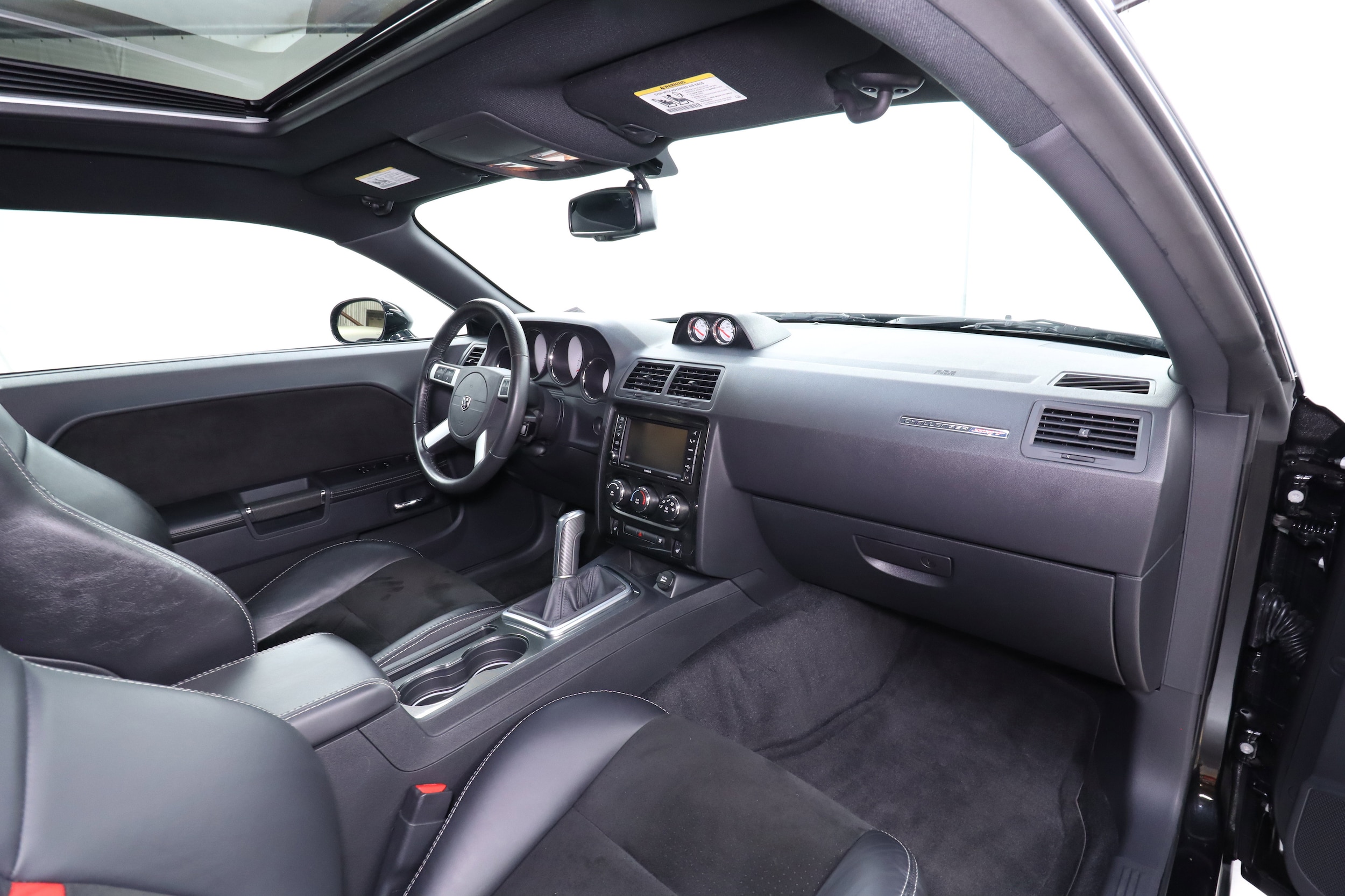 2010 Dodge Challenger 19