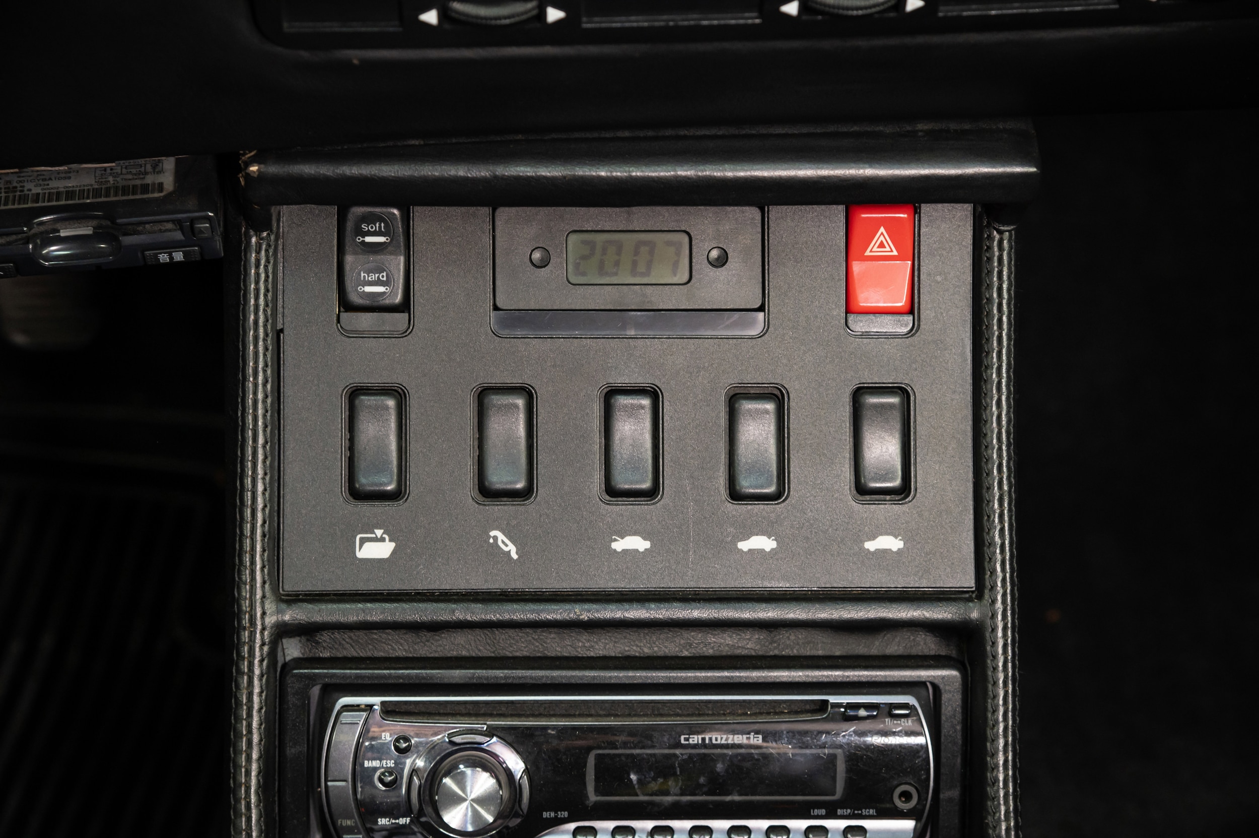 1991 Ferrari Mondial 136