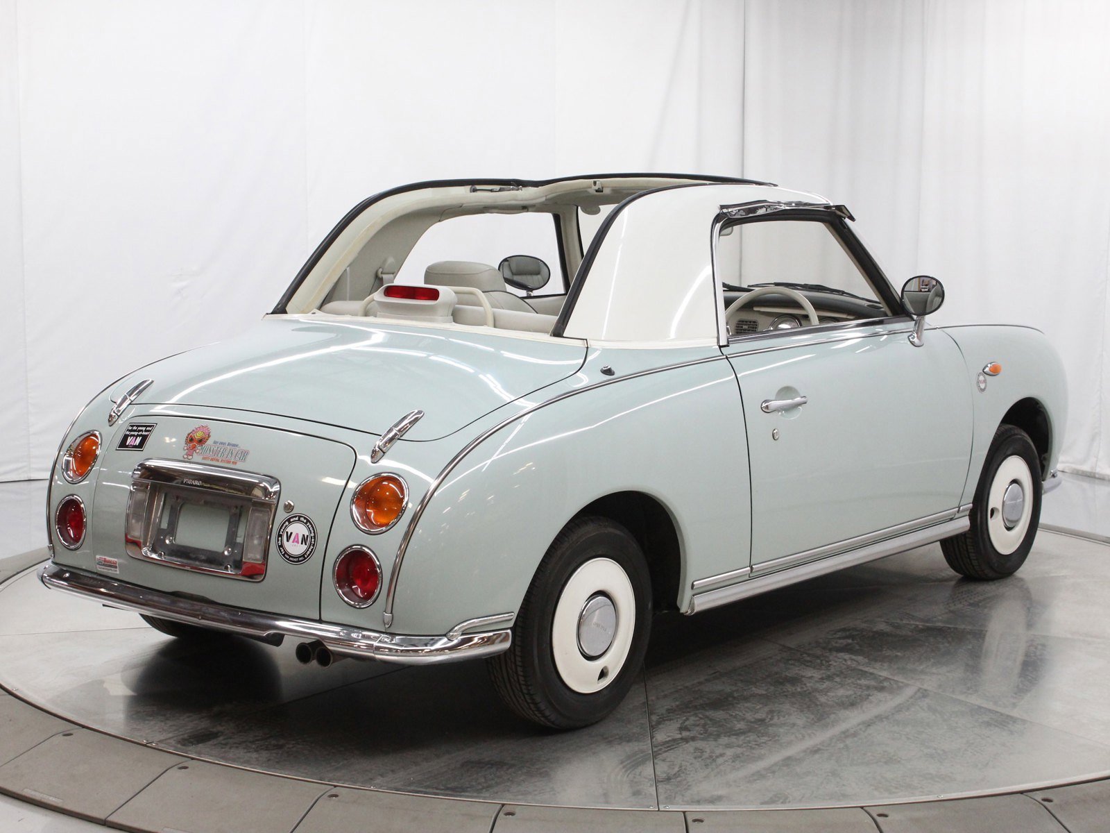 1991 Nissan Figaro 17
