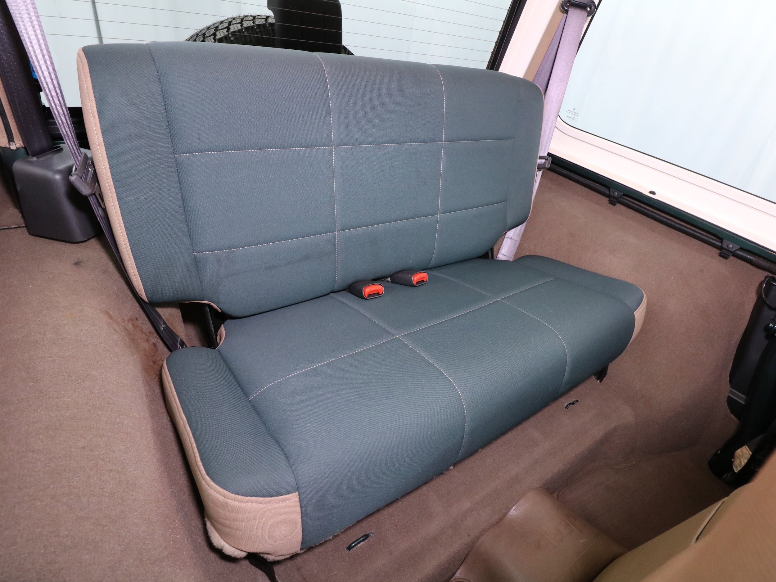 1999 Jeep Wrangler 19