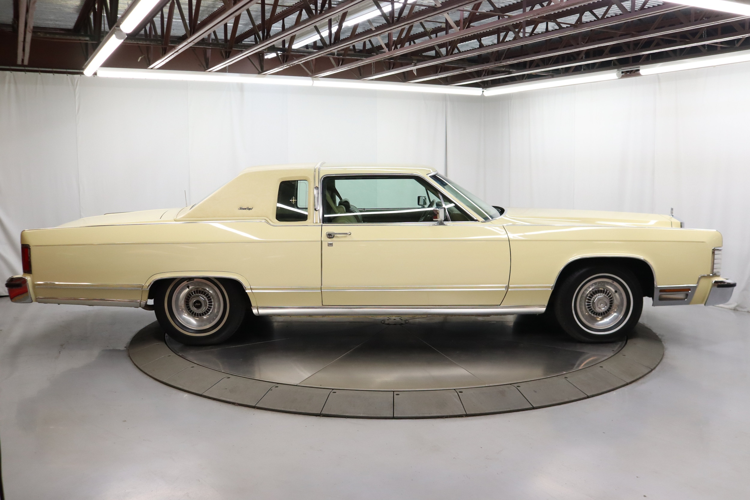 1978 Lincoln Town Car 18