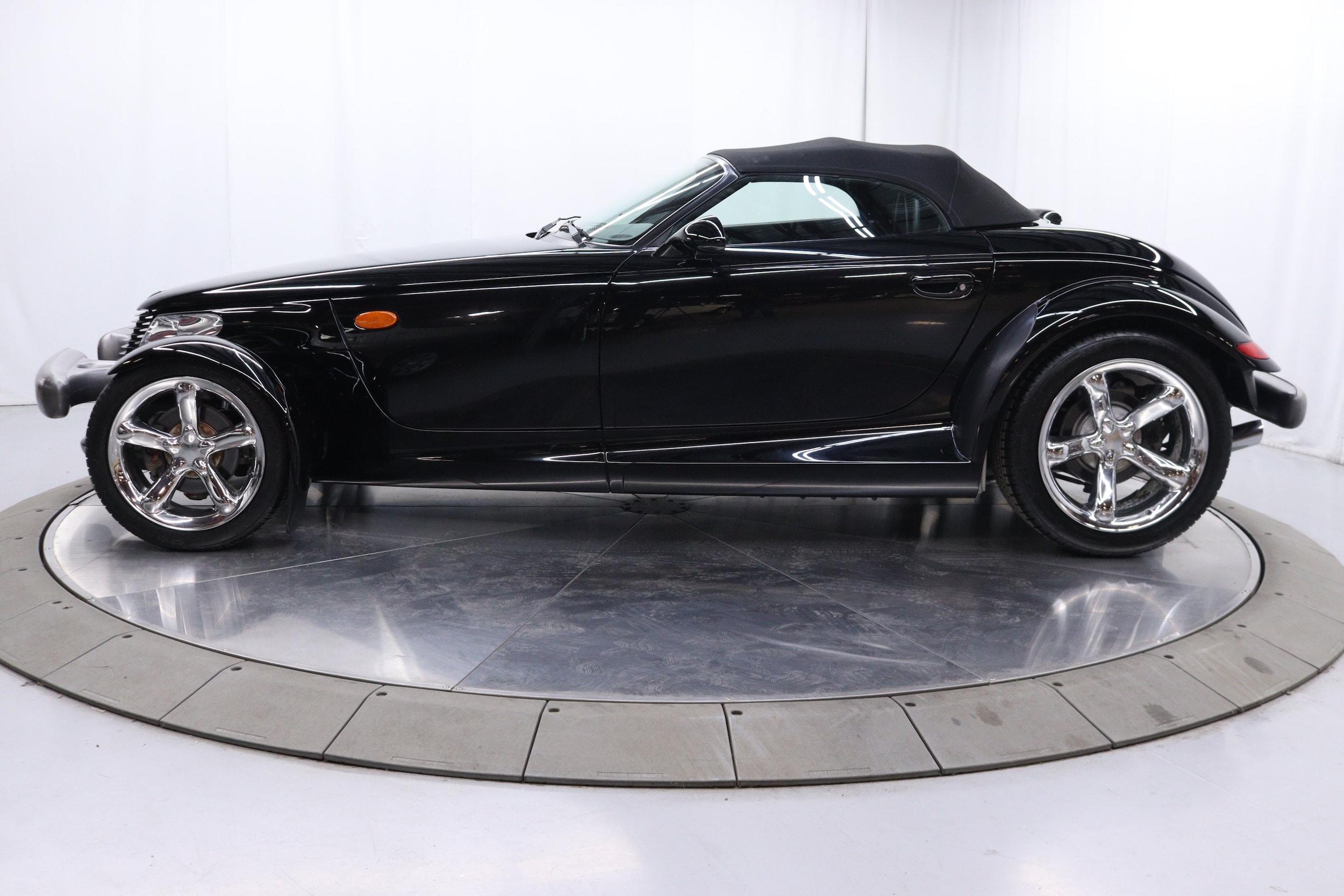 1999 Plymouth Prowler 8