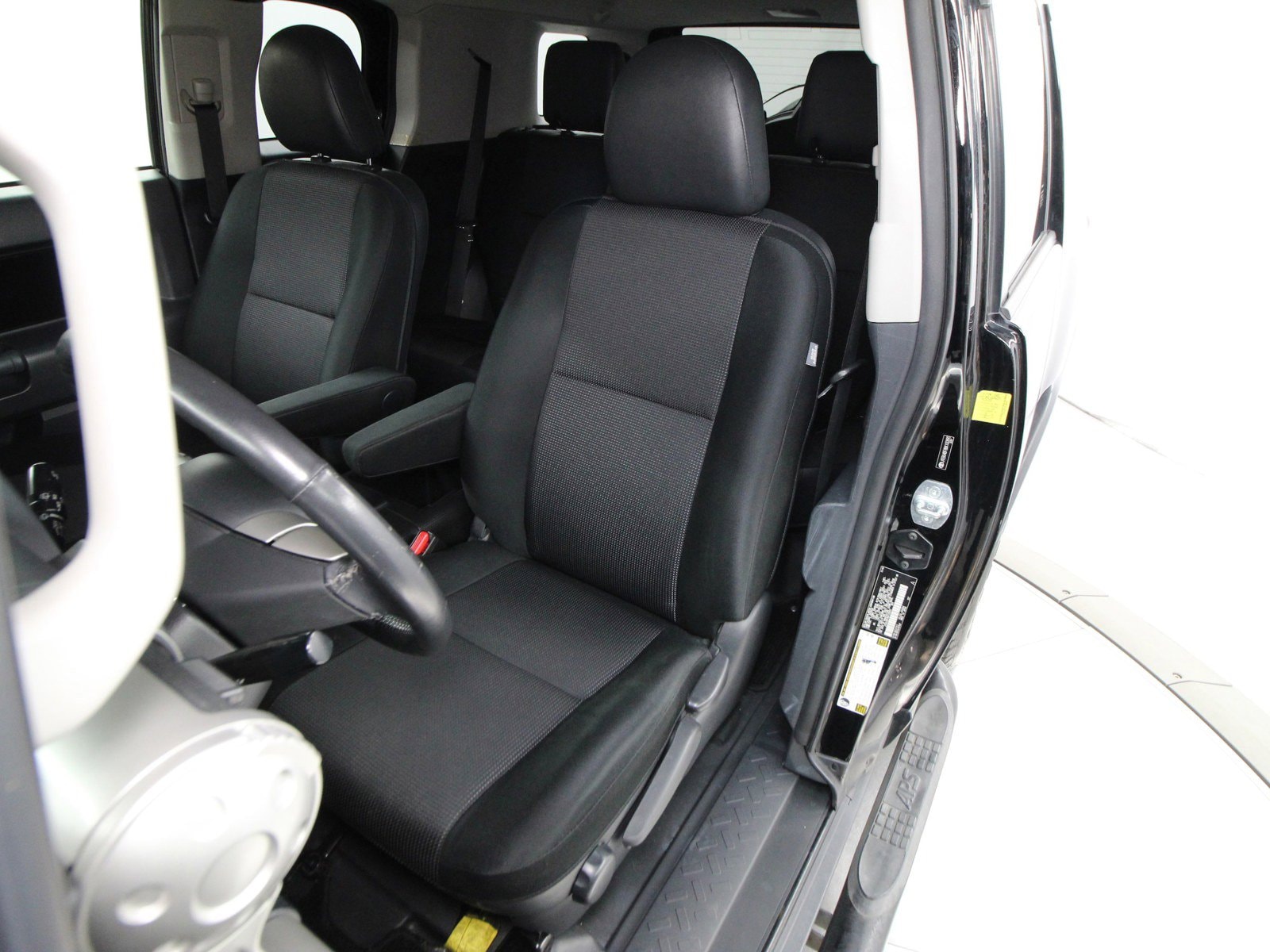 2011 Toyota FJ Cruiser 16