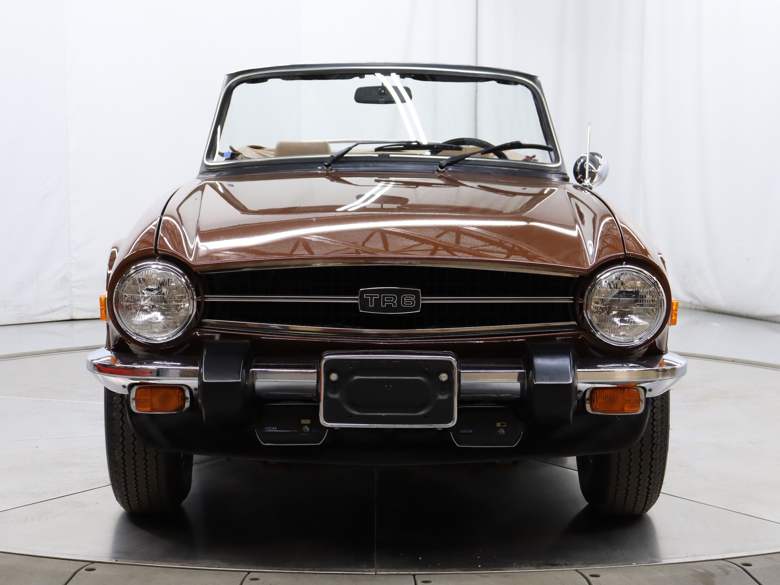 1976 Triumph TR6 25