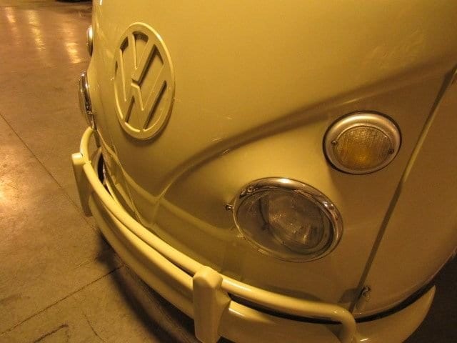 1967 Volkswagen Bus 26