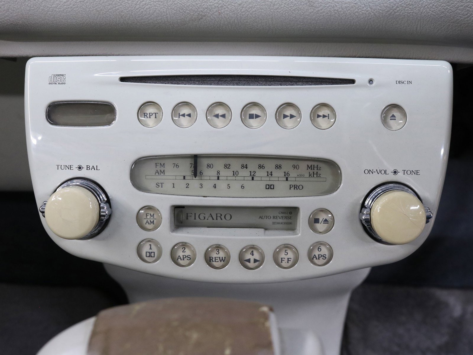 1992 Nissan Figaro 14