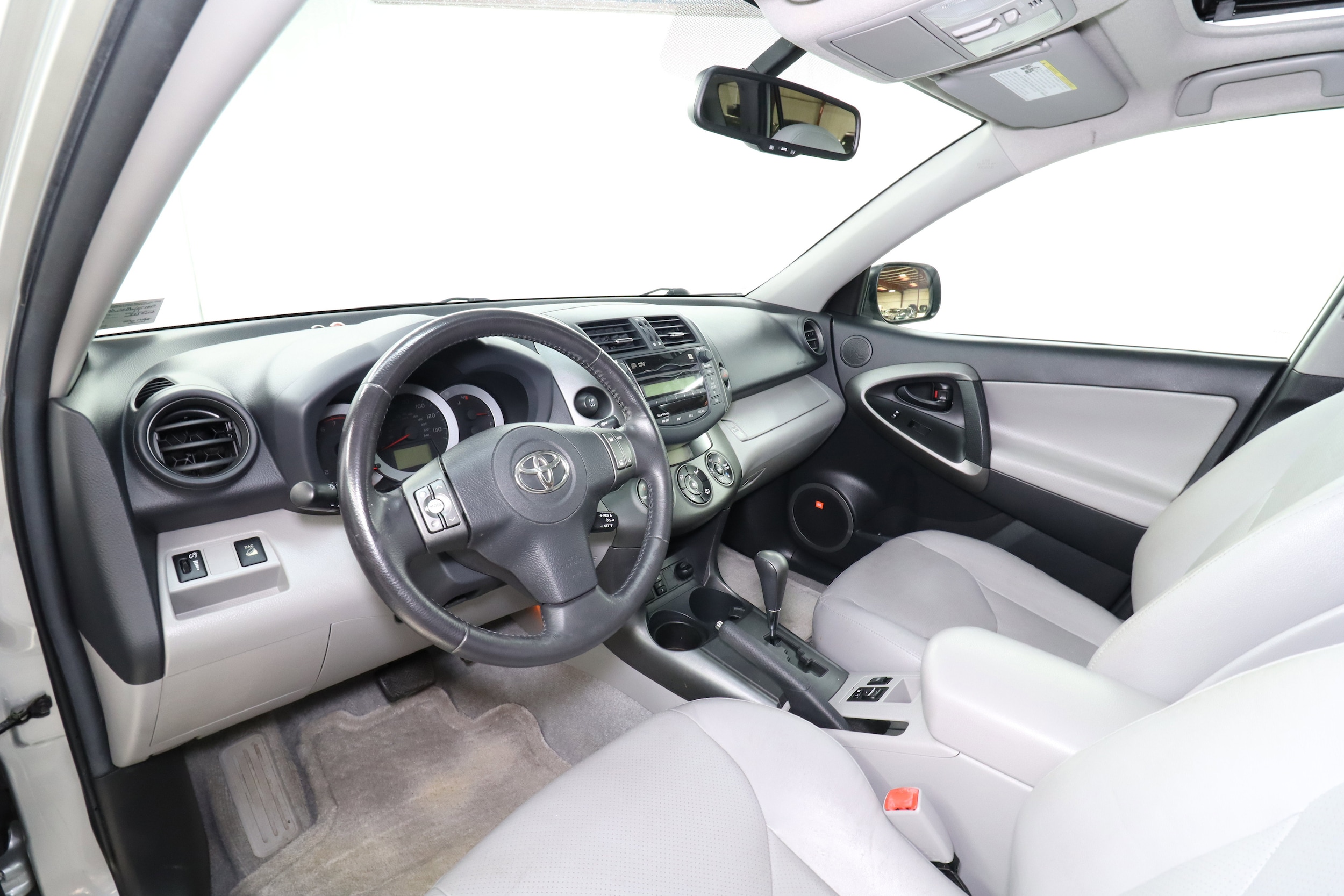 2011 Toyota RAV4 9