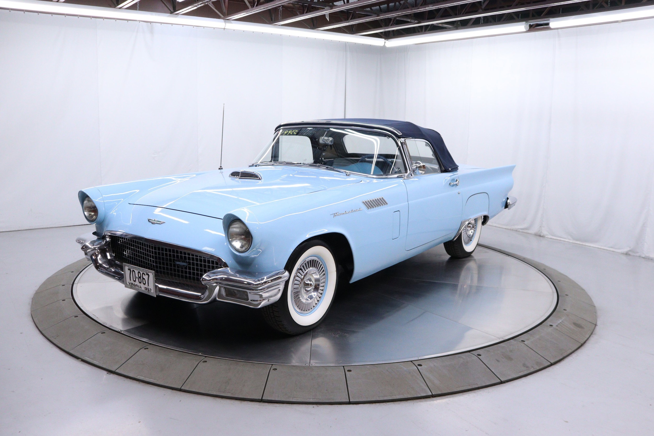 1957 Ford Thunderbird 3