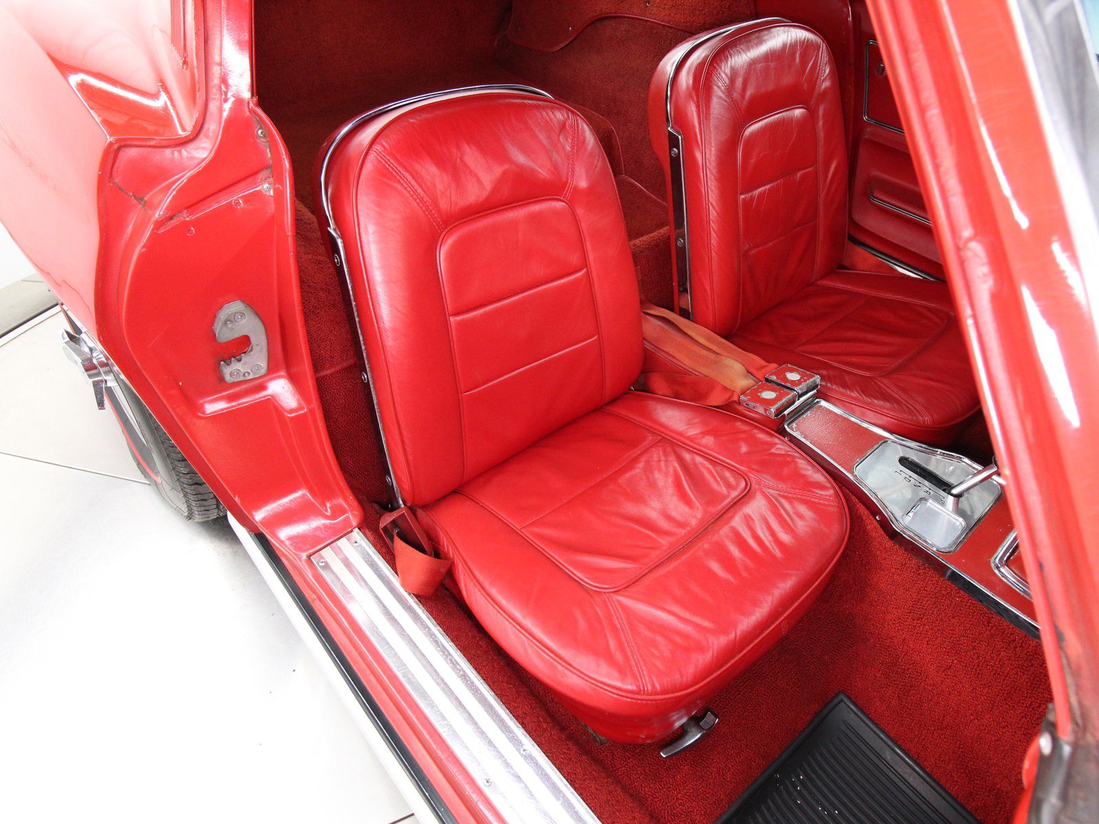 1965 Chevrolet Corvette 43