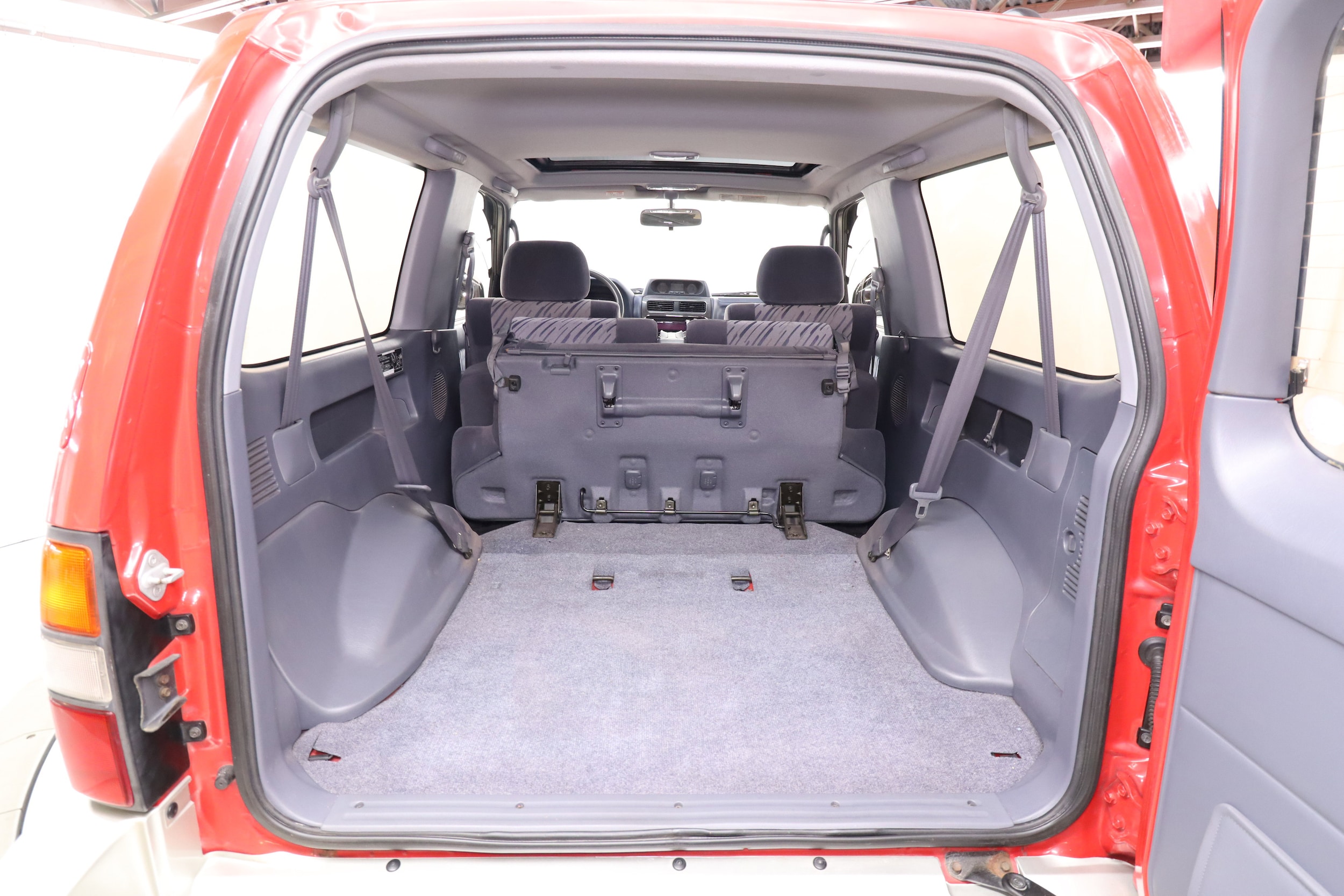 1998 Toyota Land Cruiser Prado 29