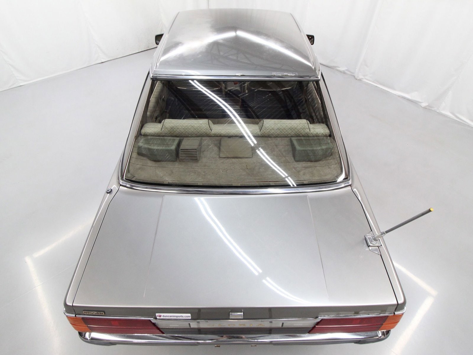 1983 Nissan Gloria 38