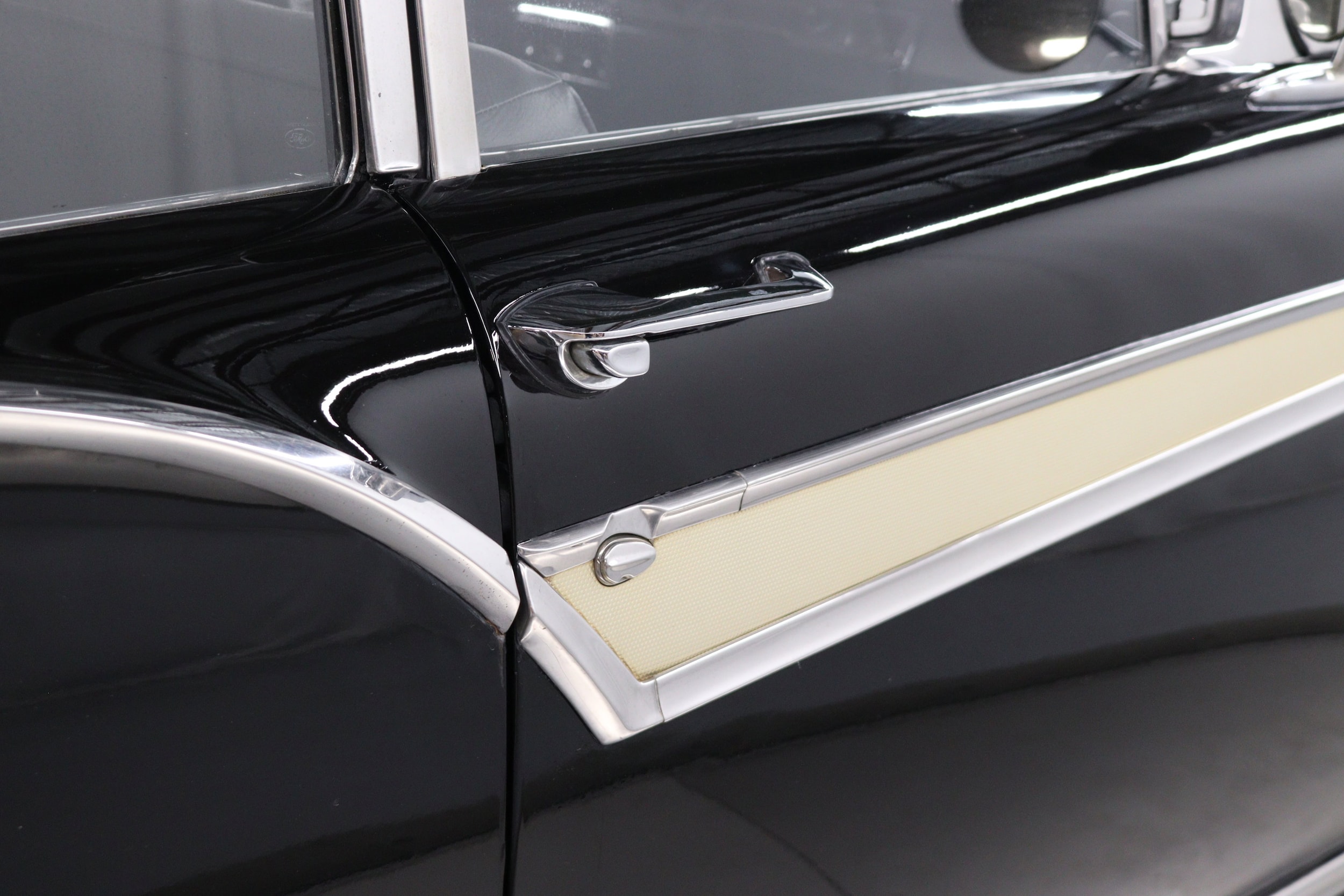 1957 Ford Fairlane 61