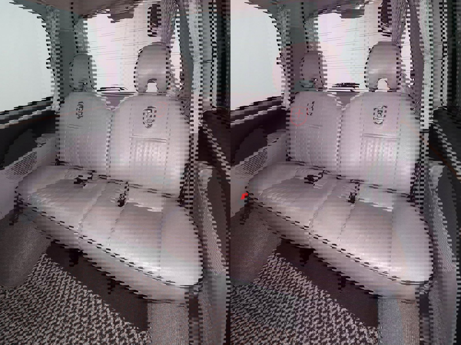 1998 Mitsubishi Delica 20