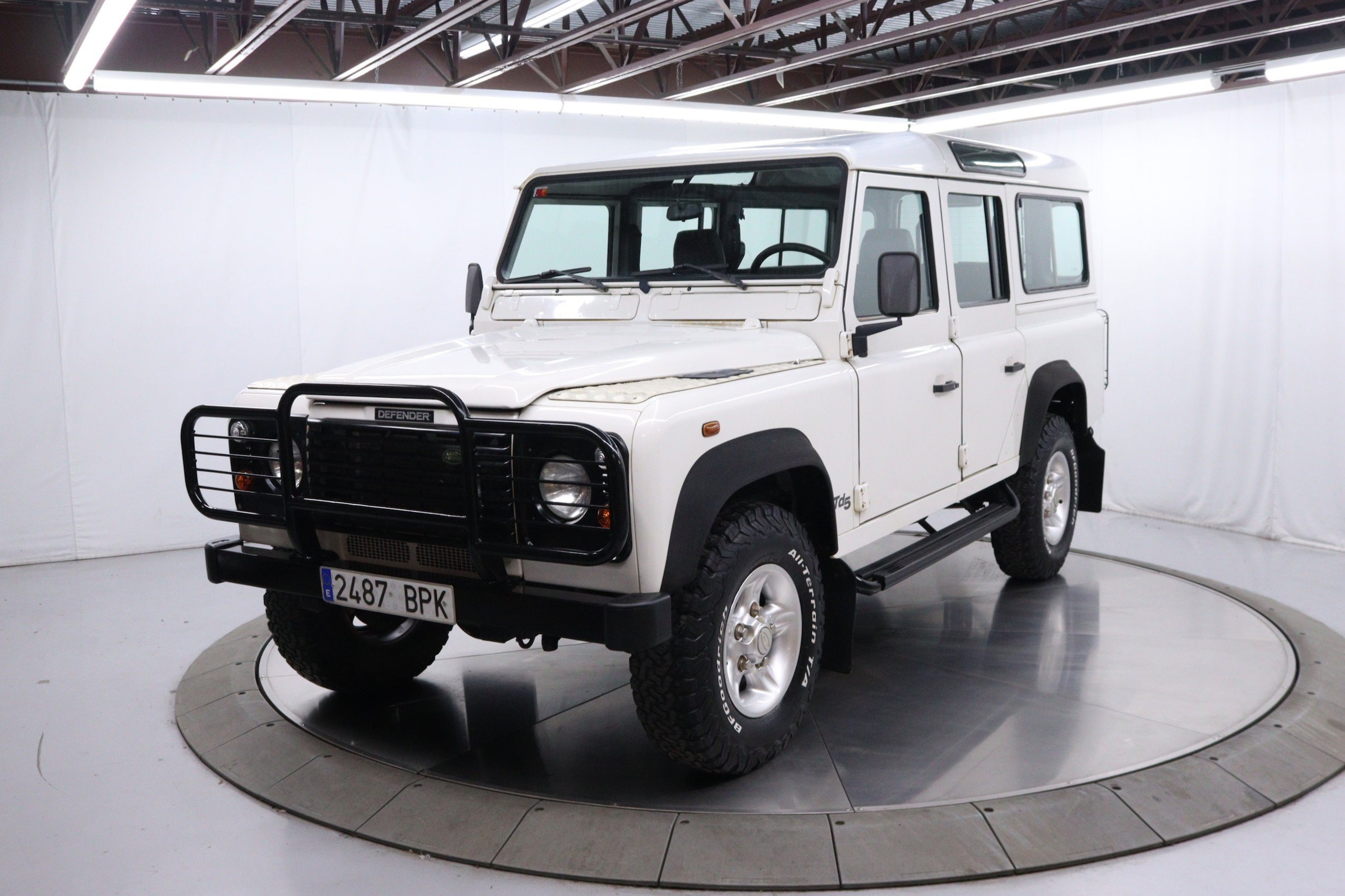 2001 Land Rover Defender 2