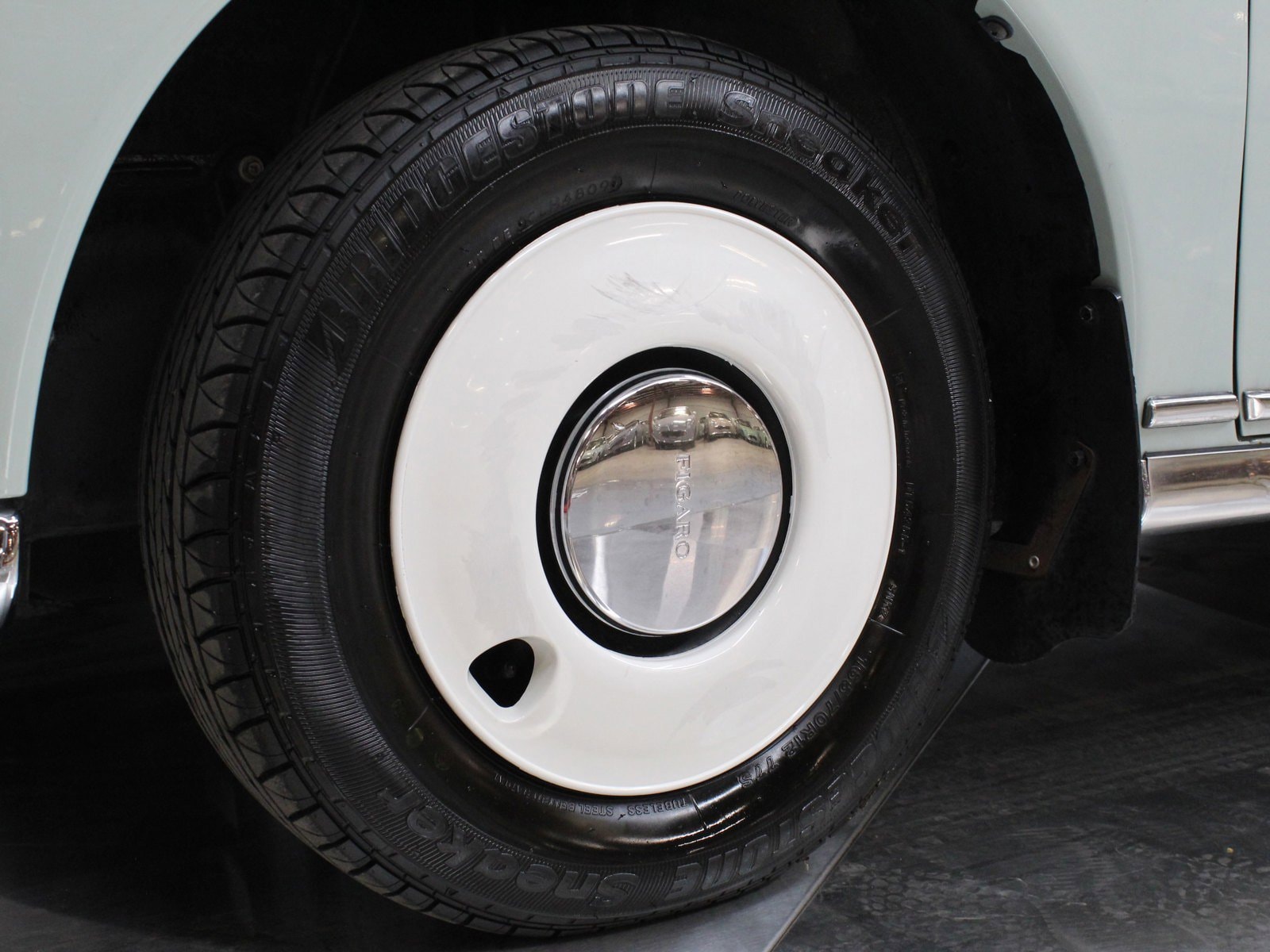 1991 Nissan Figaro 28