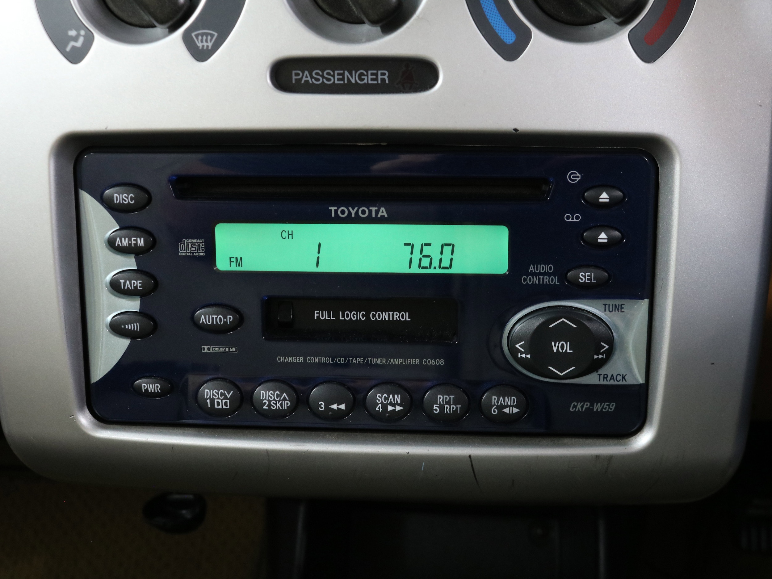 2000 Toyota Will 14