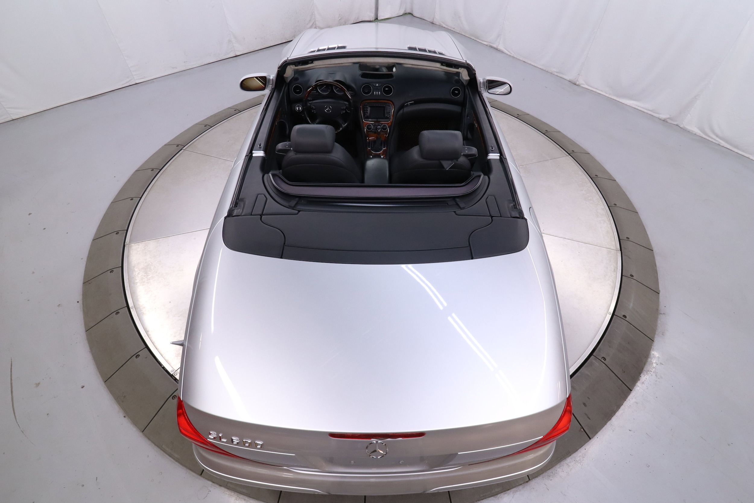 2004 Mercedes-Benz SL-Class 54