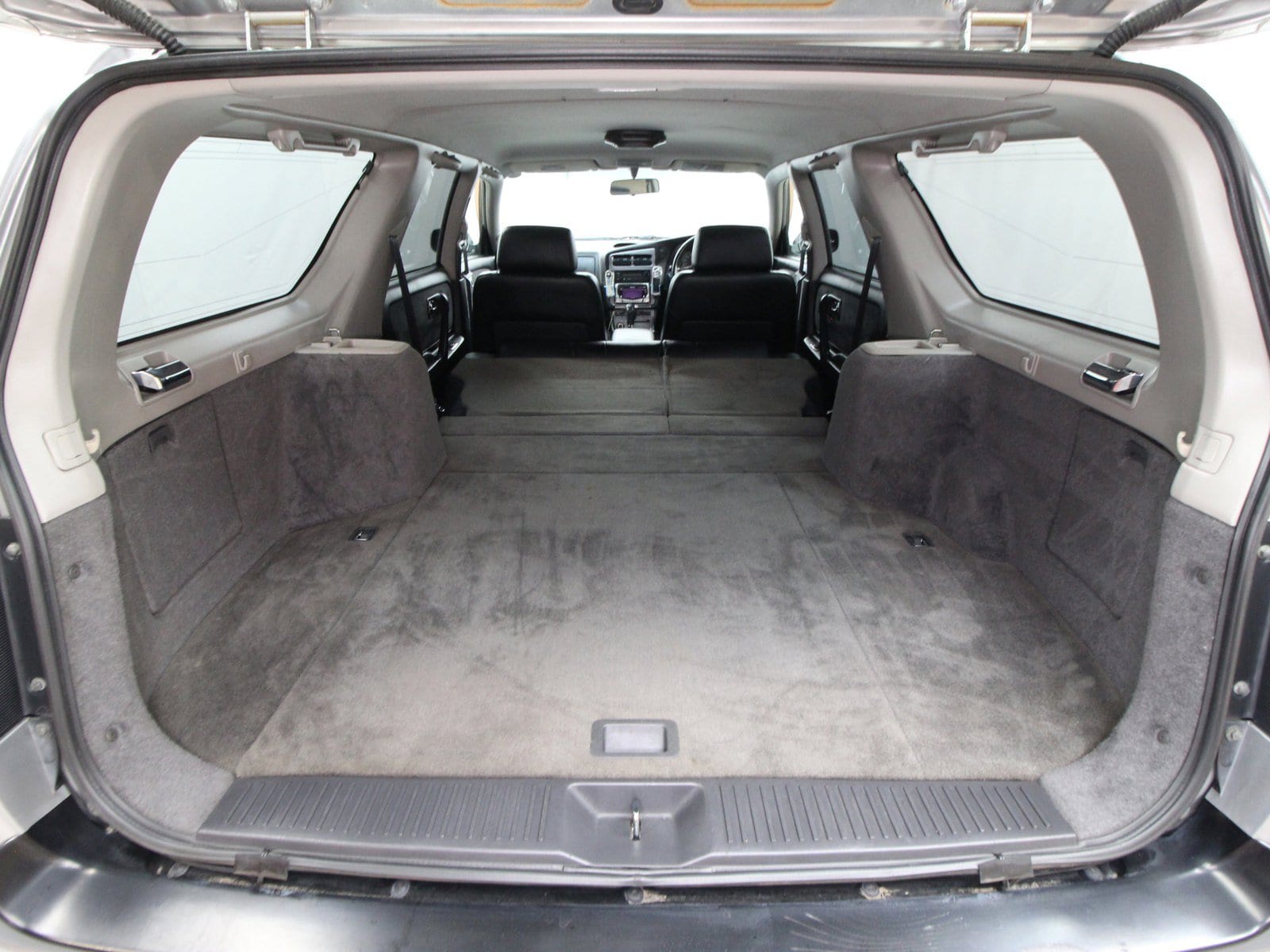 1997 Nissan Stagea 28
