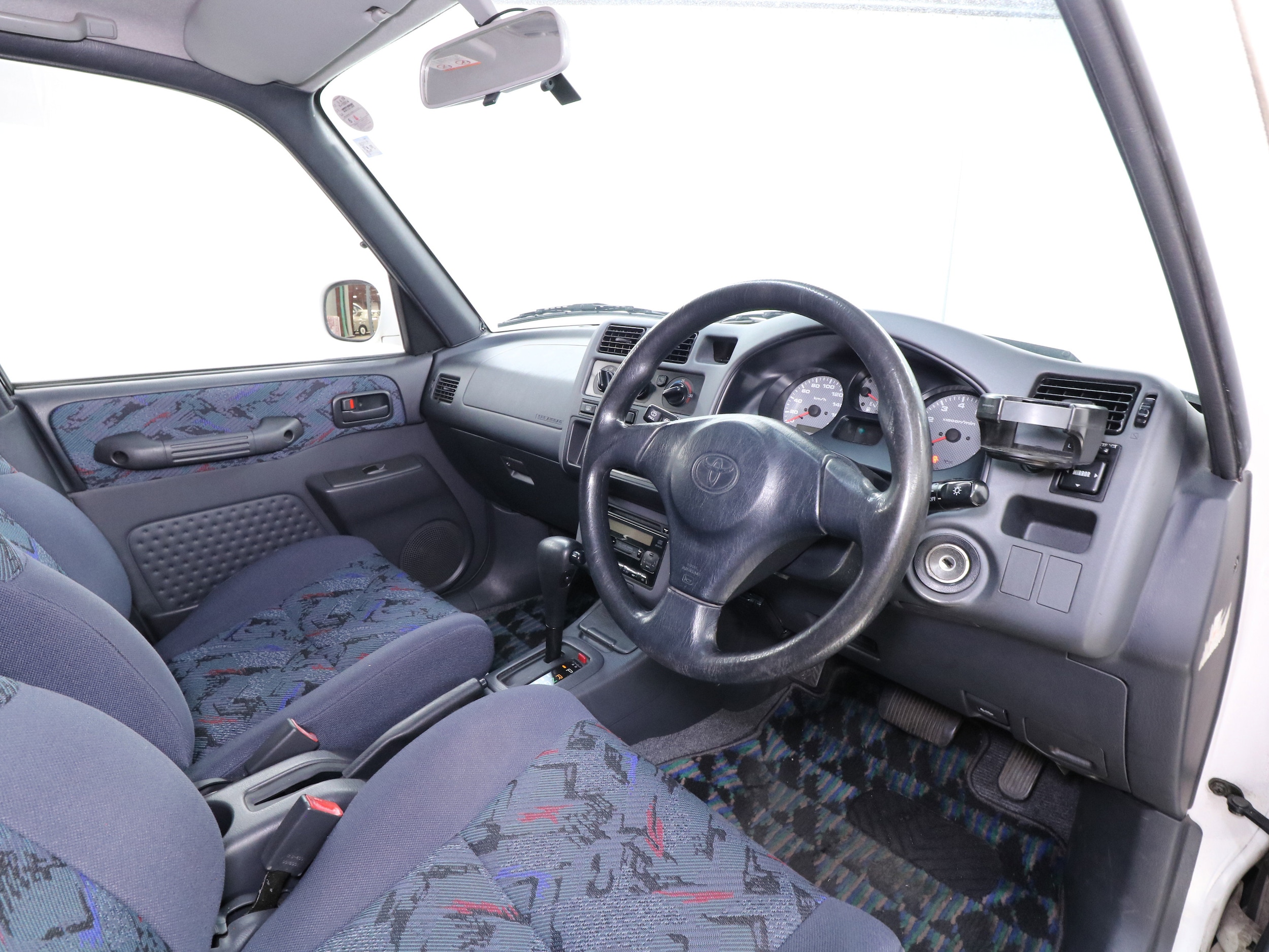 1998 Toyota RAV4 9